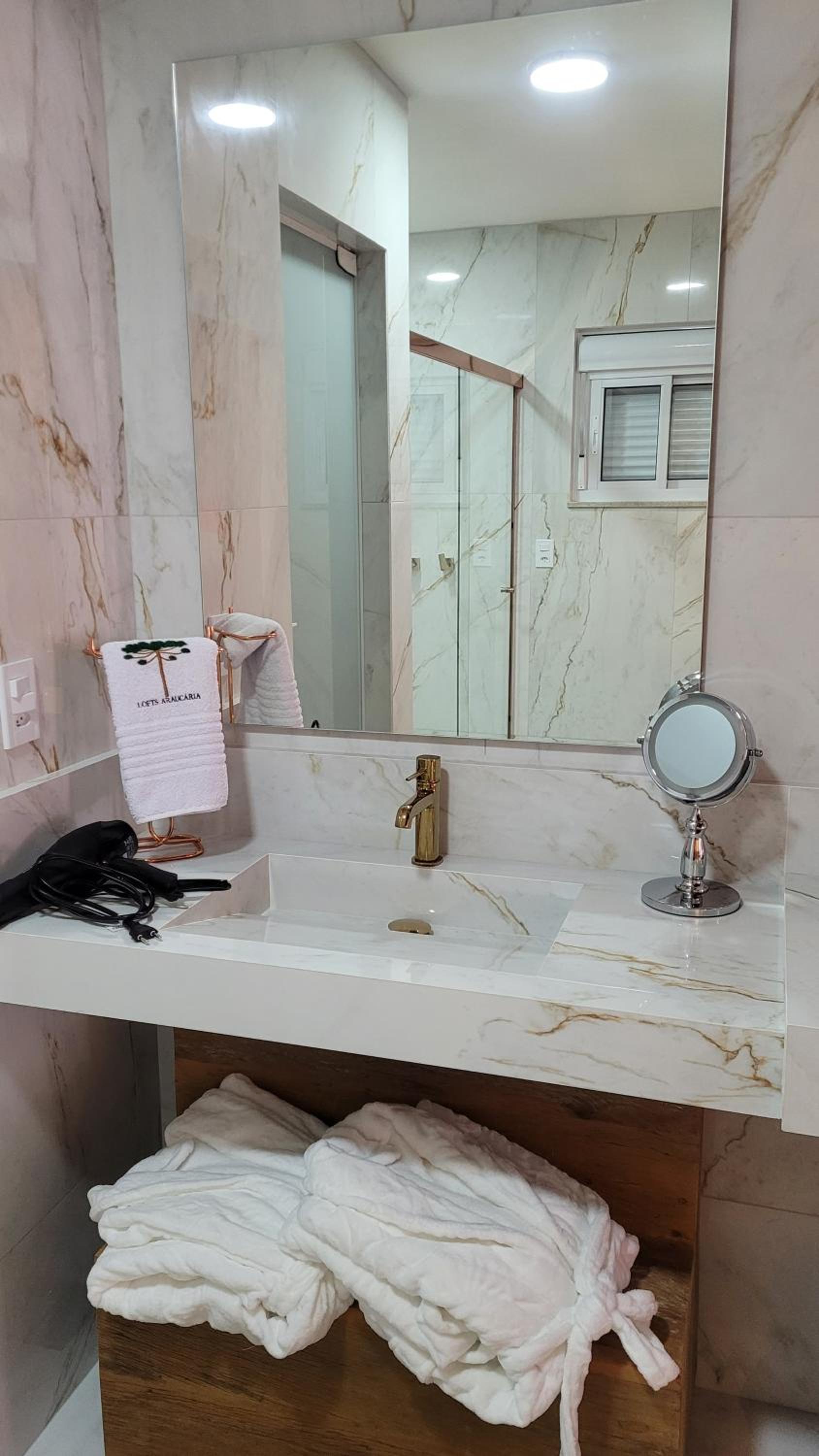 Deluxe Suite with Spa Bath photo 3