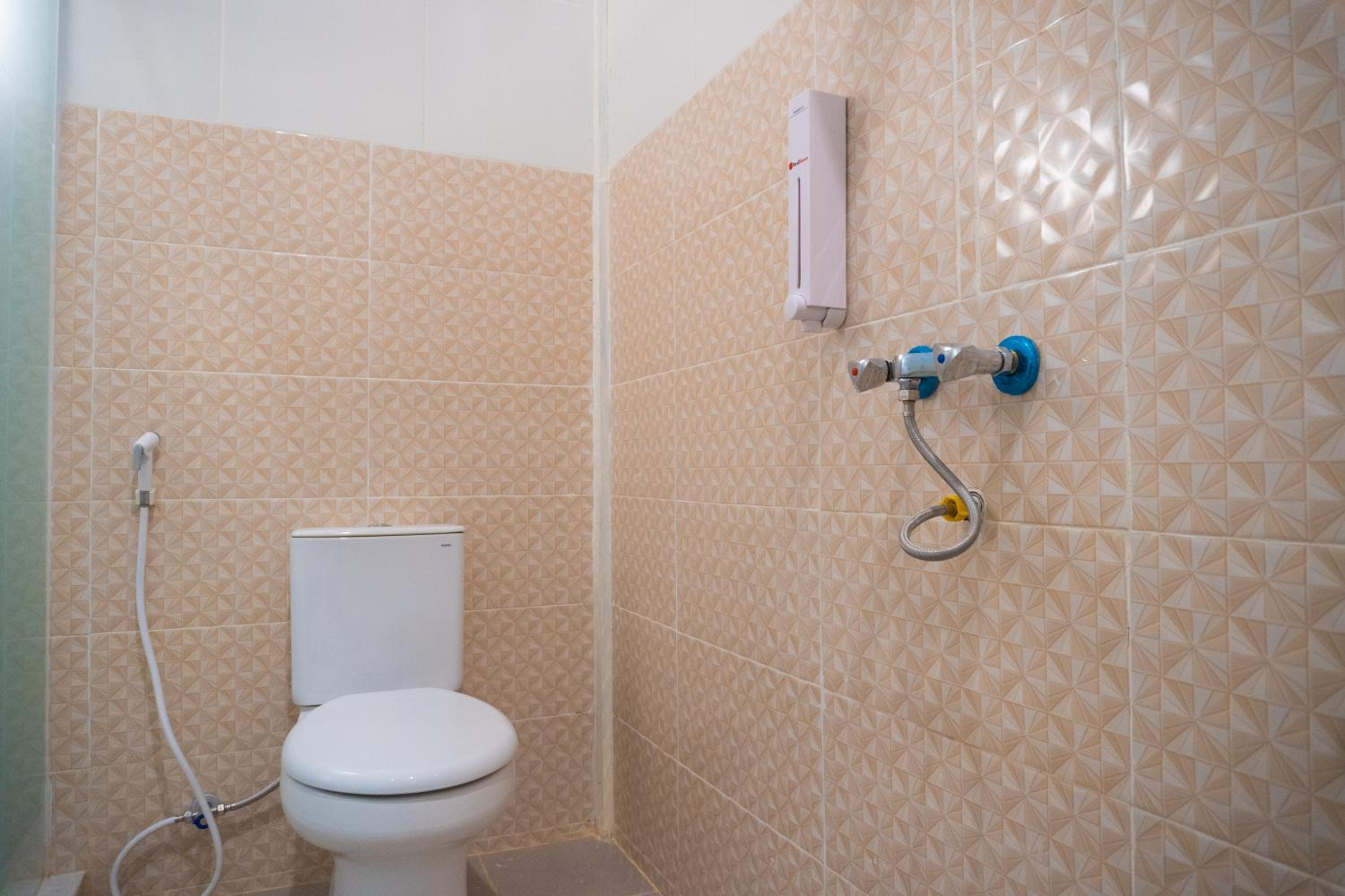 Large Double or Twin Room photo 3