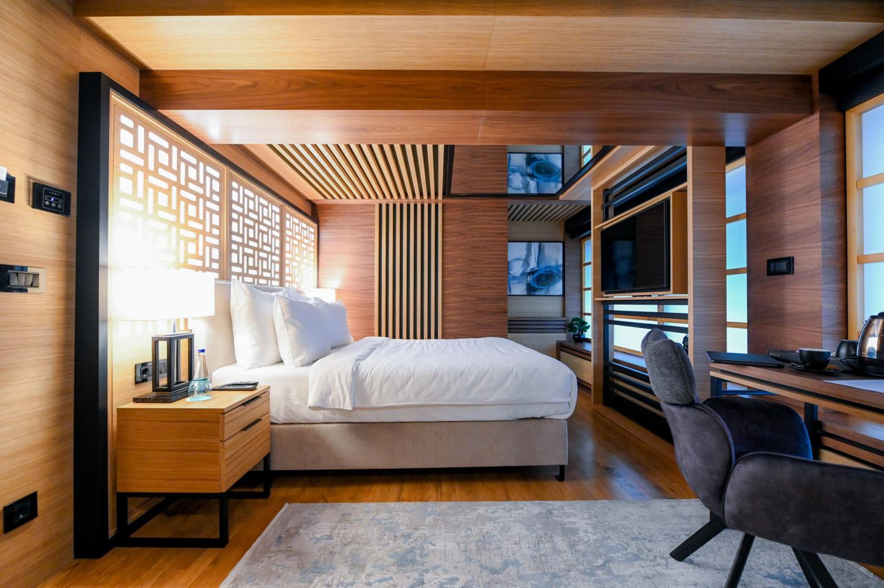 Deluxe Double Room - Photo 1