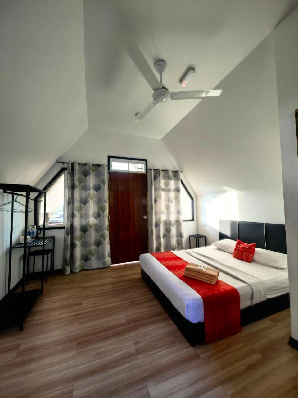 Standard Double Room with Fan - Photo 3