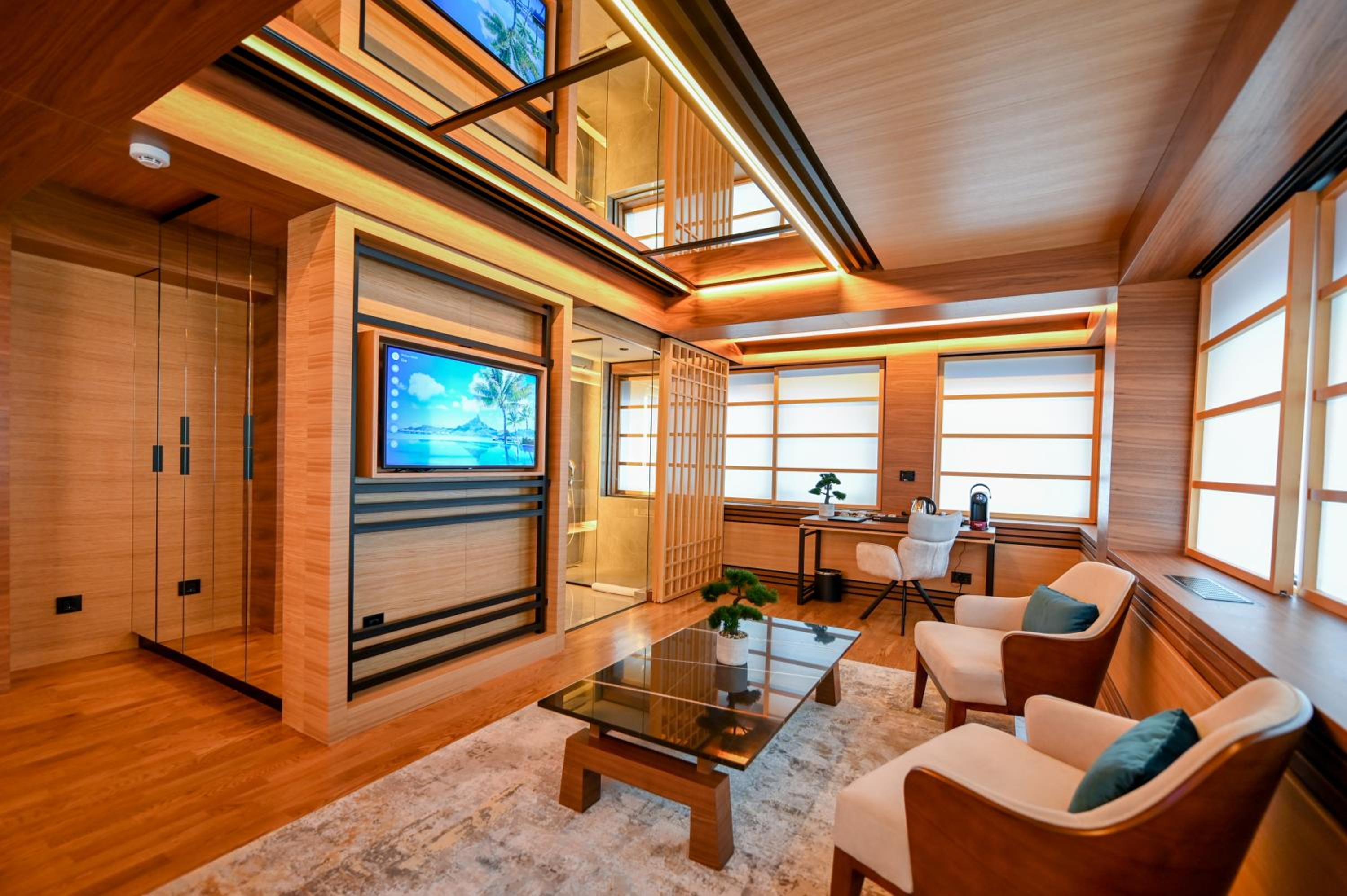 Presidential Suite with Free Spa Access photo 1