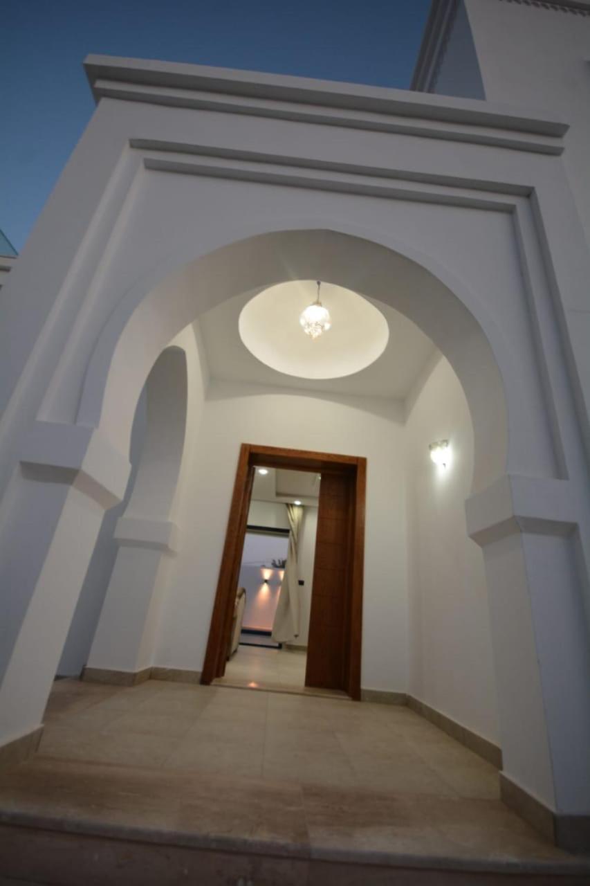 Villa With Private Pool photo 2