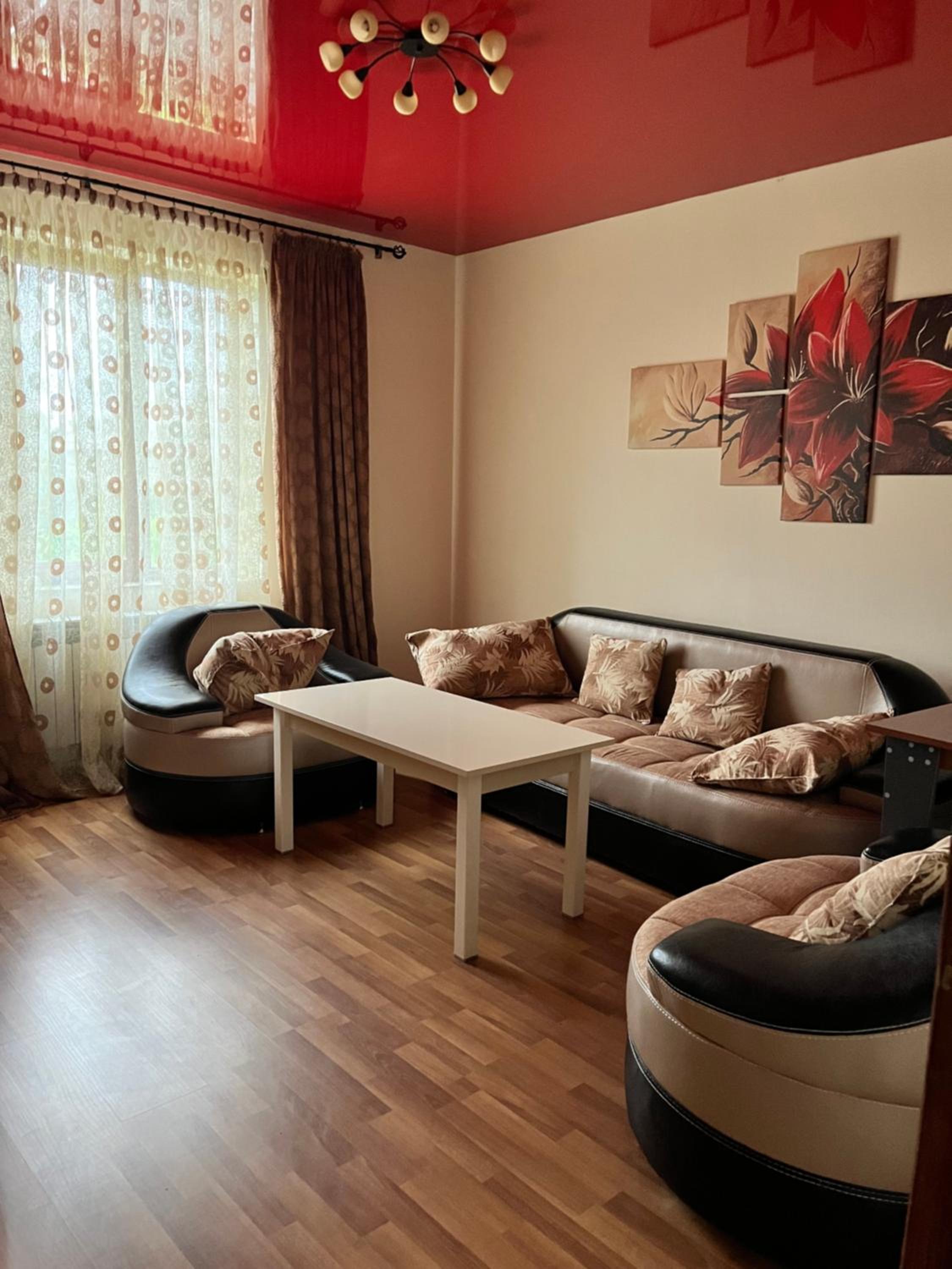 Two-Bedroom House photo 3