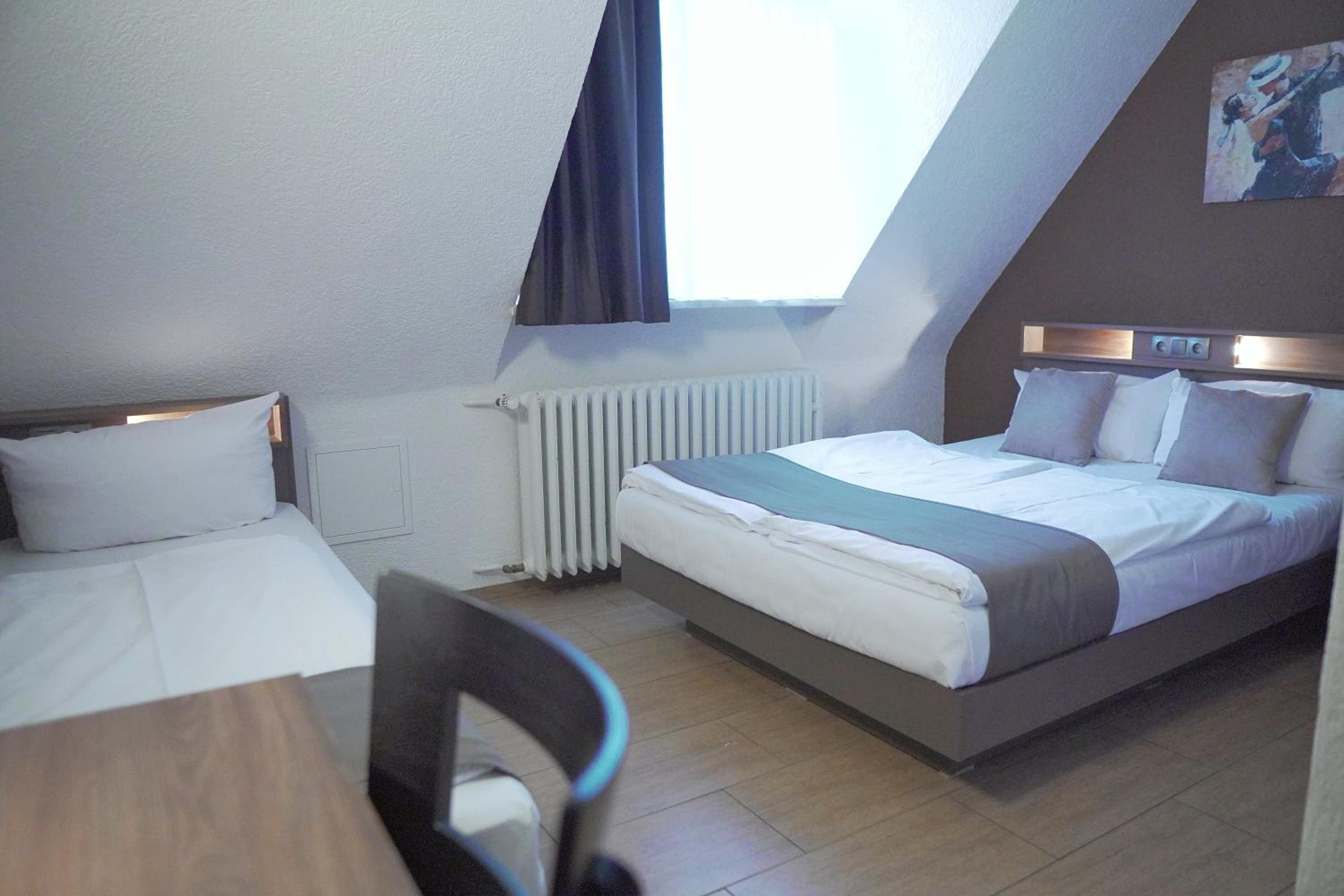 Triple Room - Photo 2