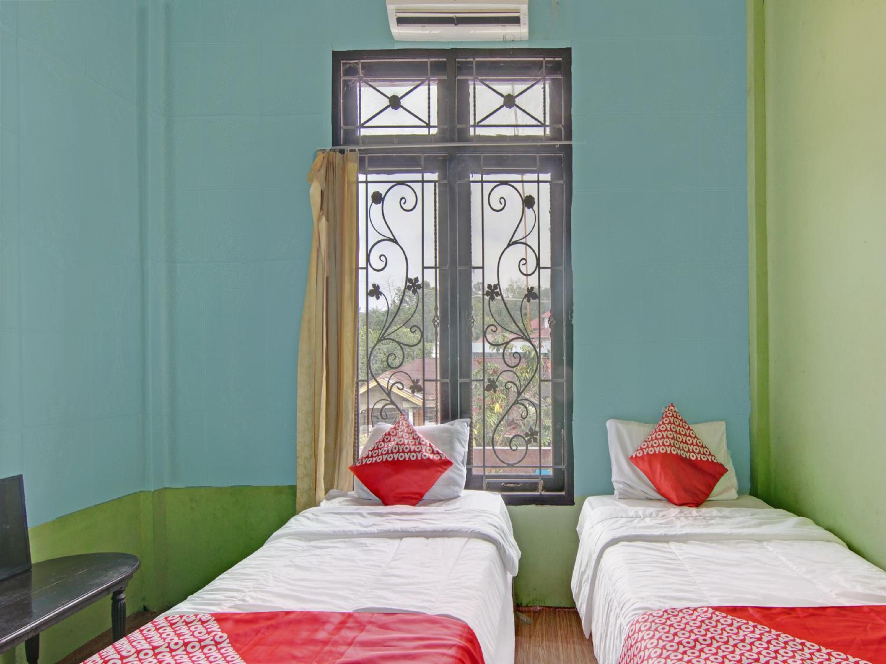 Standard Twin Room - Photo 9