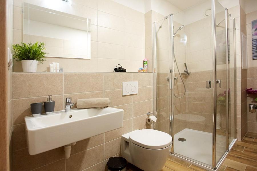 Studio Apartment photo 3