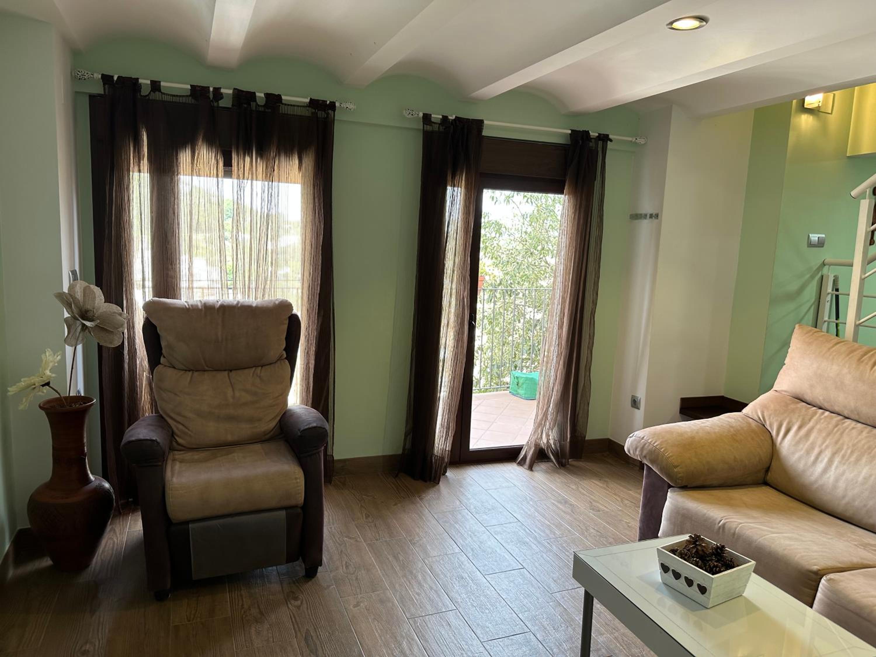 Two-Bedroom House photo 3