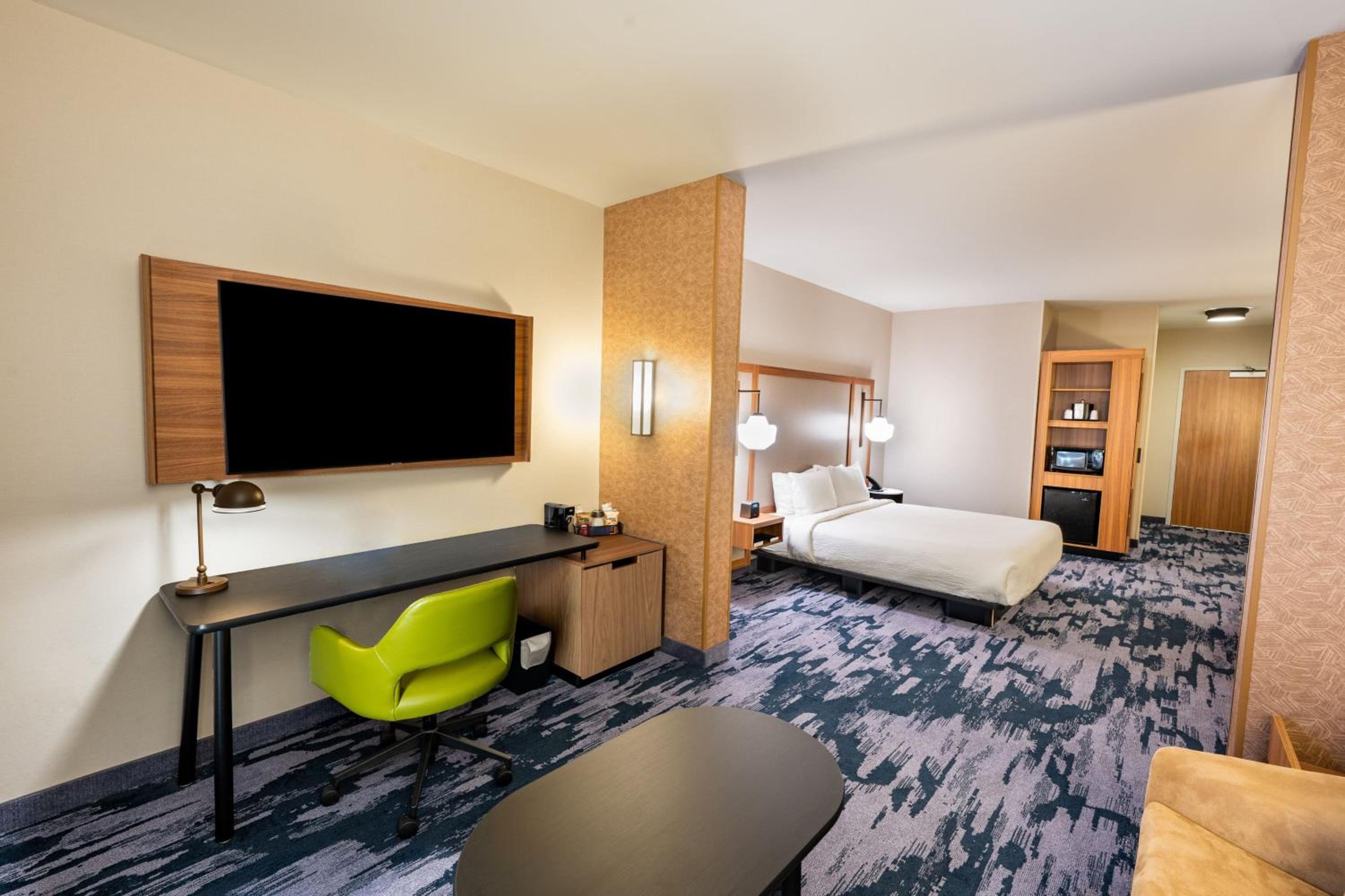 King Suite with Sofa Bed photo 1