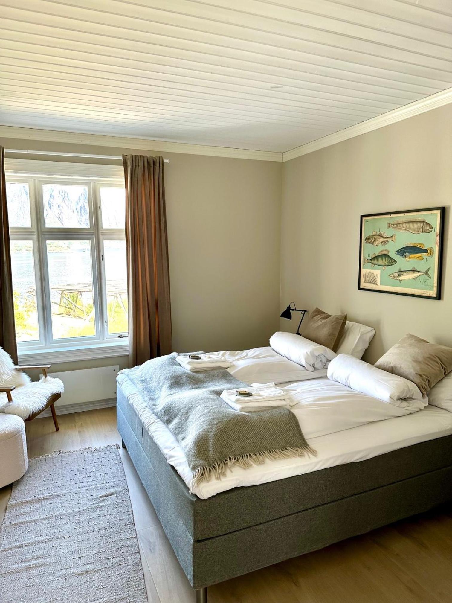 Double Room with Shared Bathroom photo 1