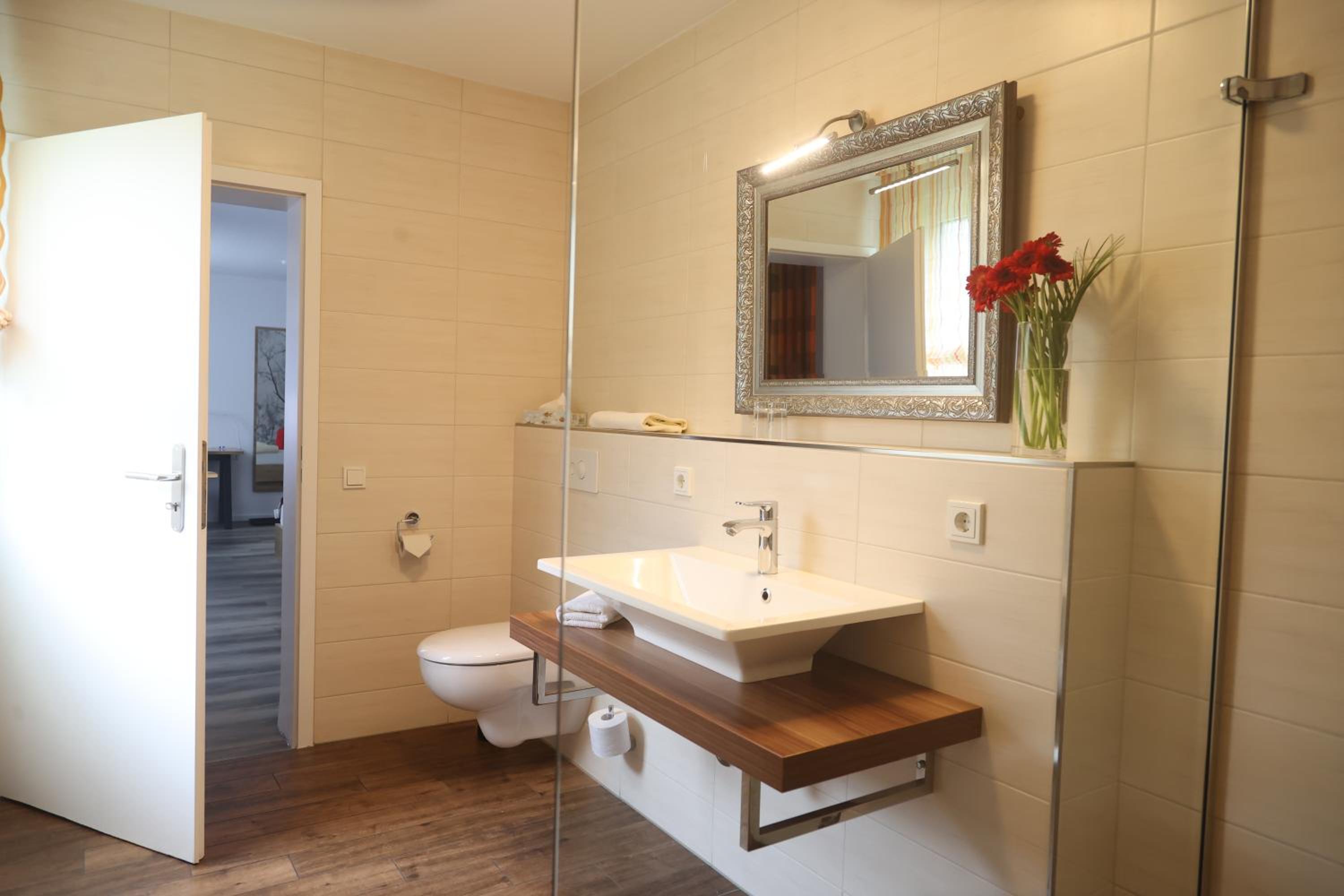 Single Room photo 3