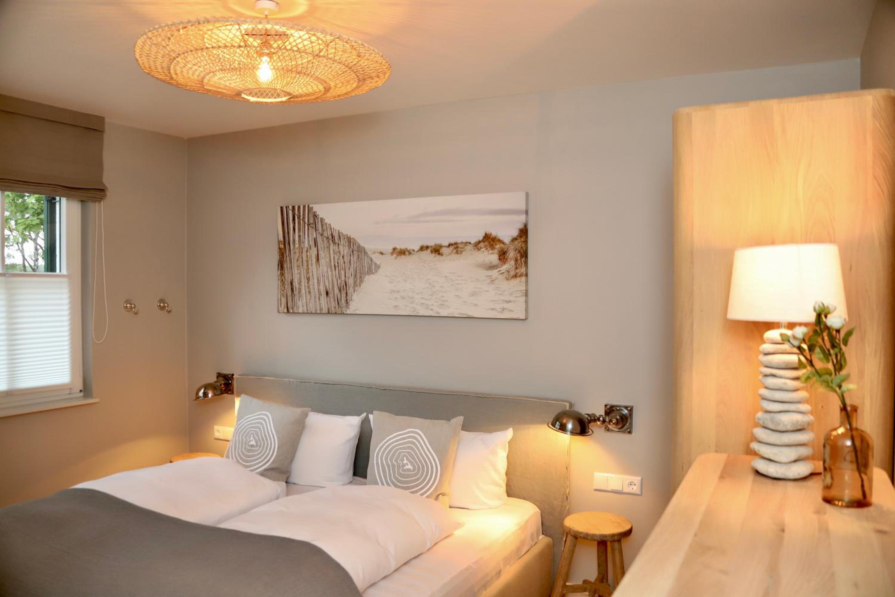 Four-Bedroom House photo 2