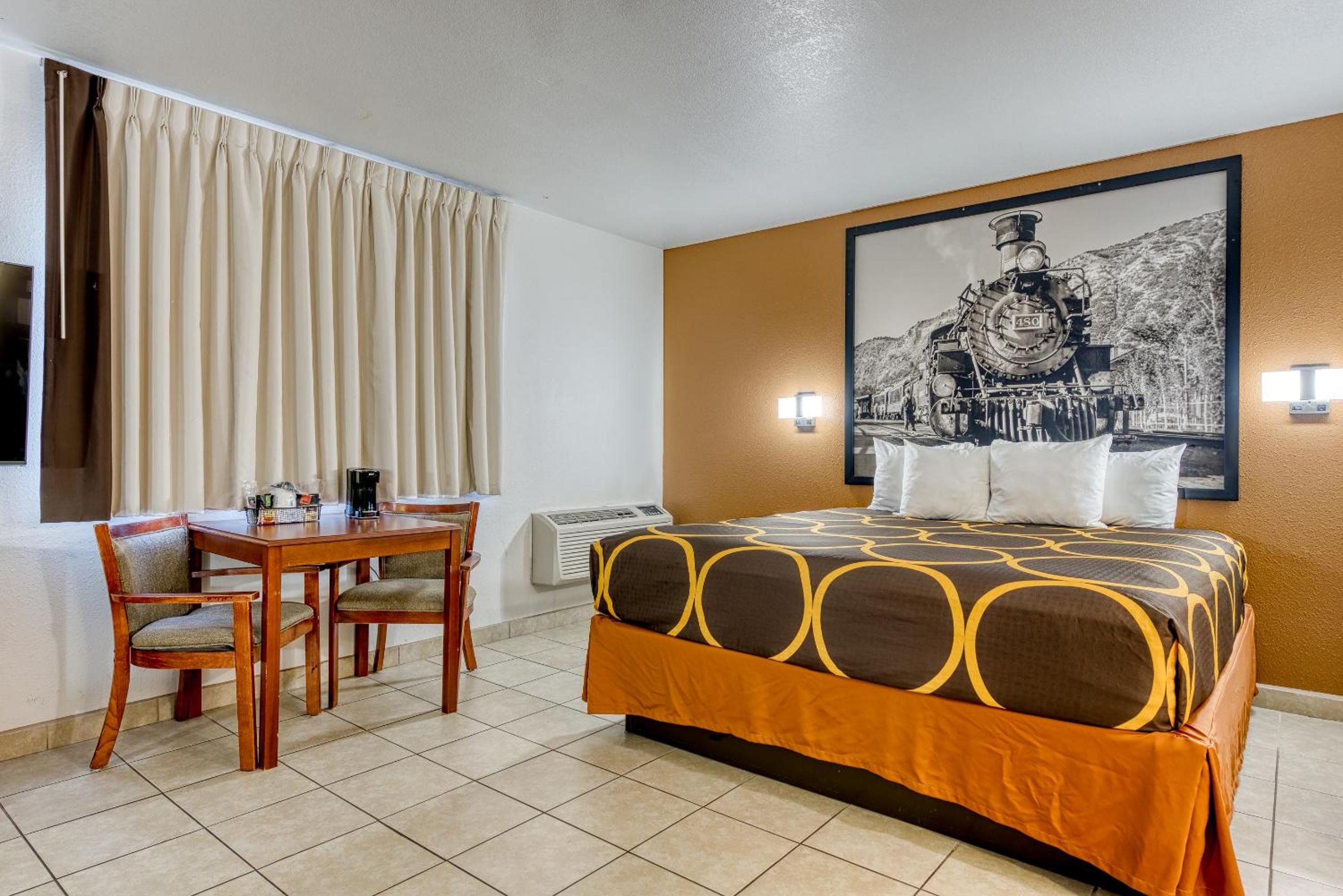 Suite with Two King Beds - Mobility Accessible/Dog Friendly/Non-Smoking - Photo 3