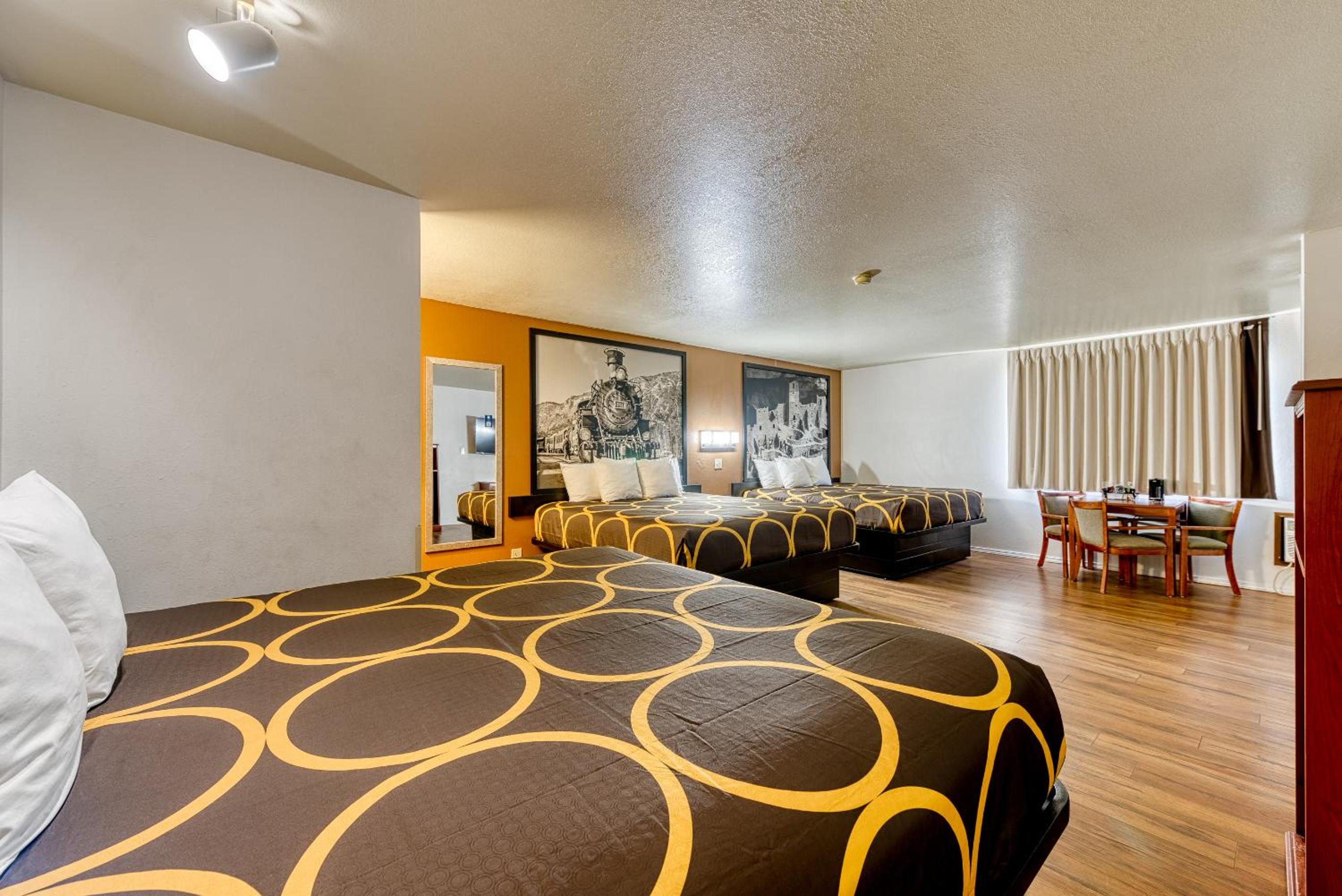 Suite with Three King Beds - Non-Smoking - Photo 1