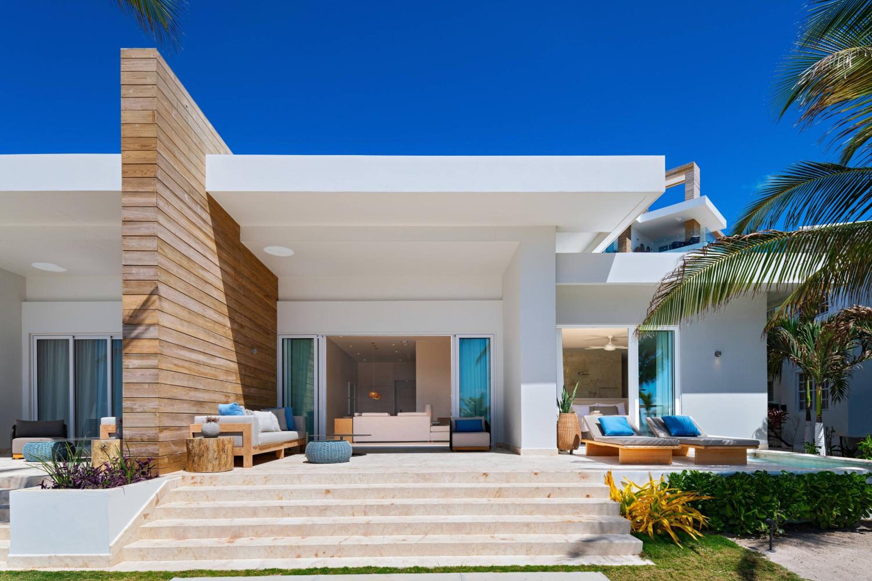Oceanfront 3 Bedroom Villa with Private Plunge Pool - Photo 5