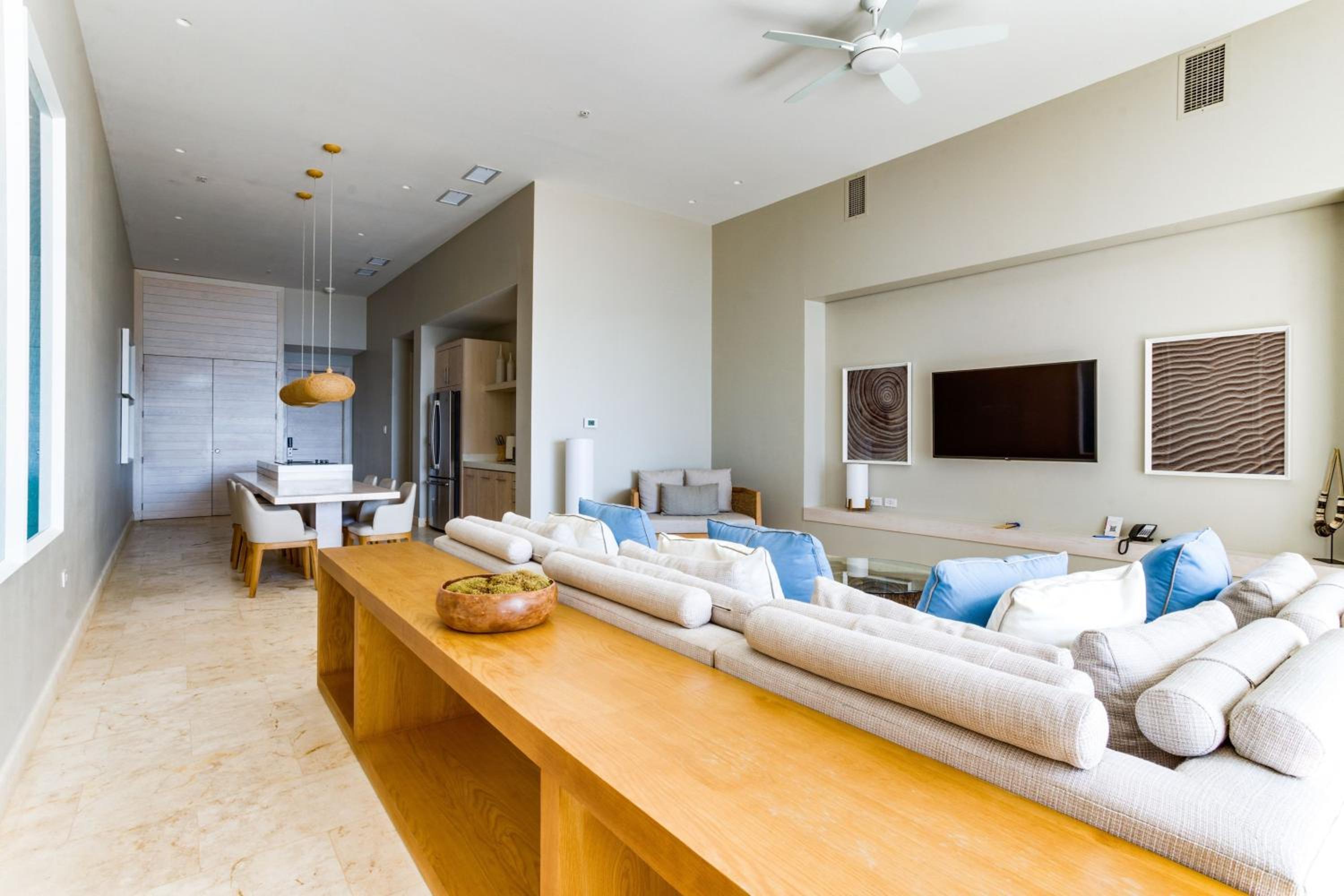 Oceanfront 3 Bedroom Villa with Private Plunge Pool - Photo 7