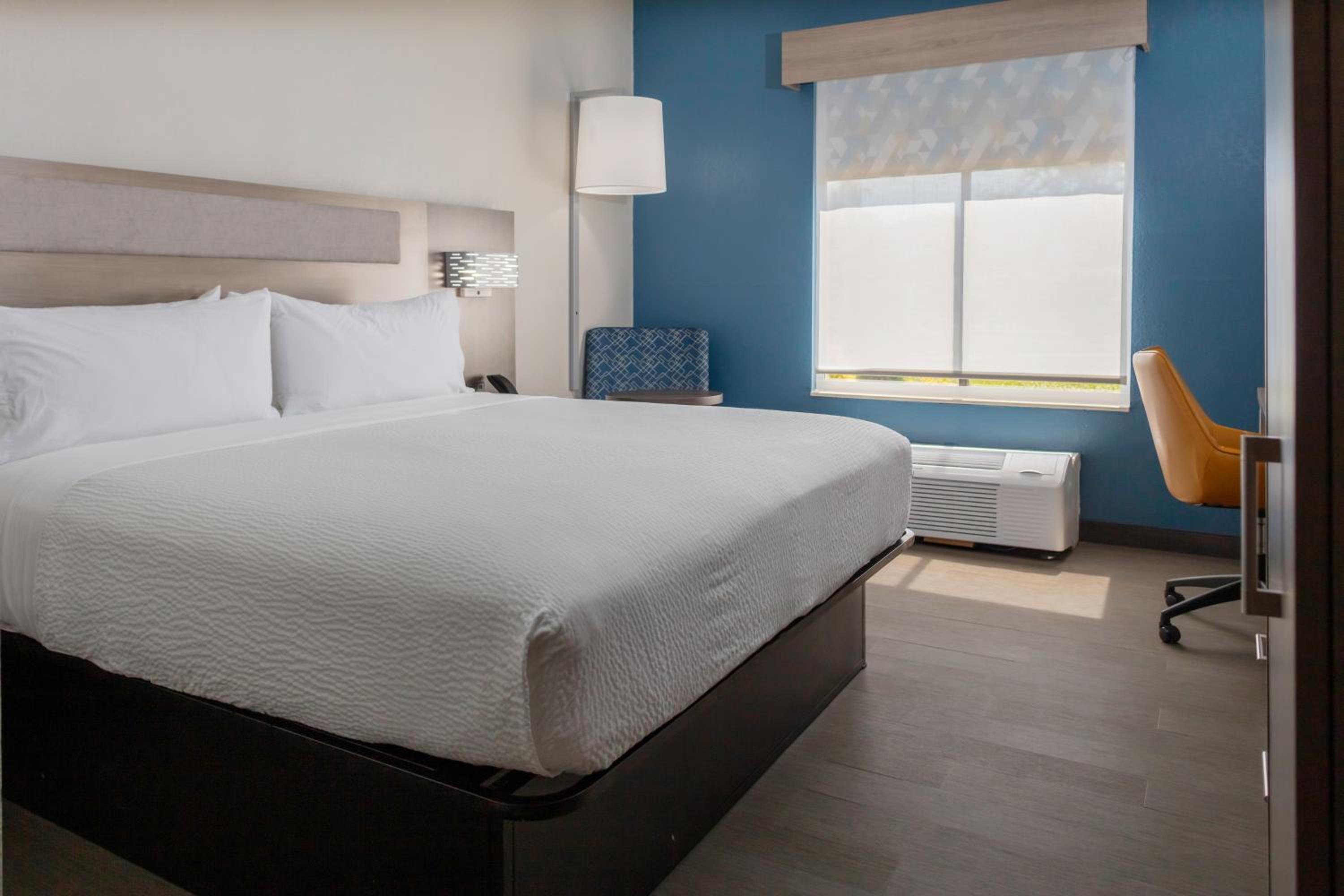 Standard Room - Photo 9