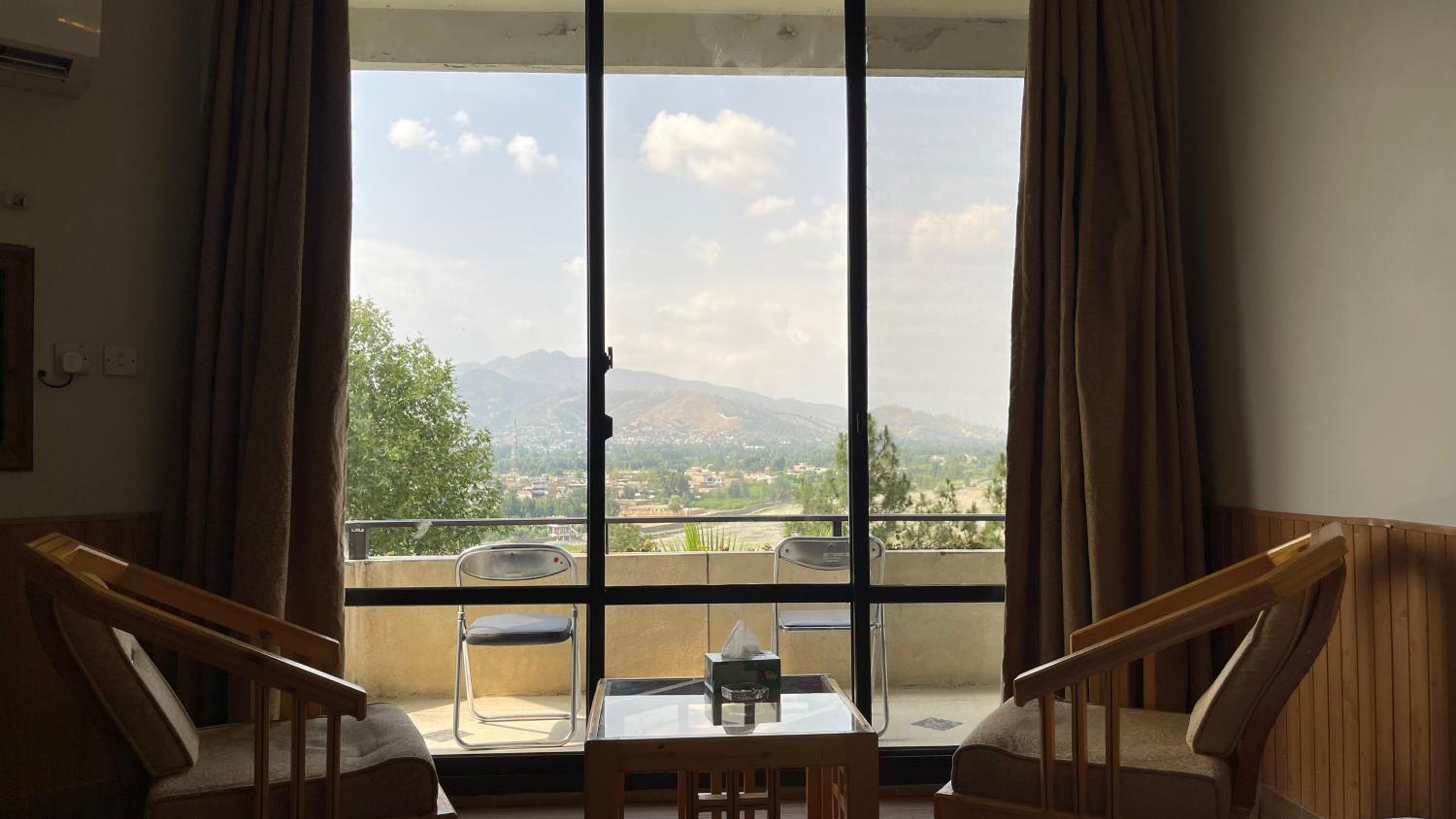 Deluxe Double Room with Balcony photo 2