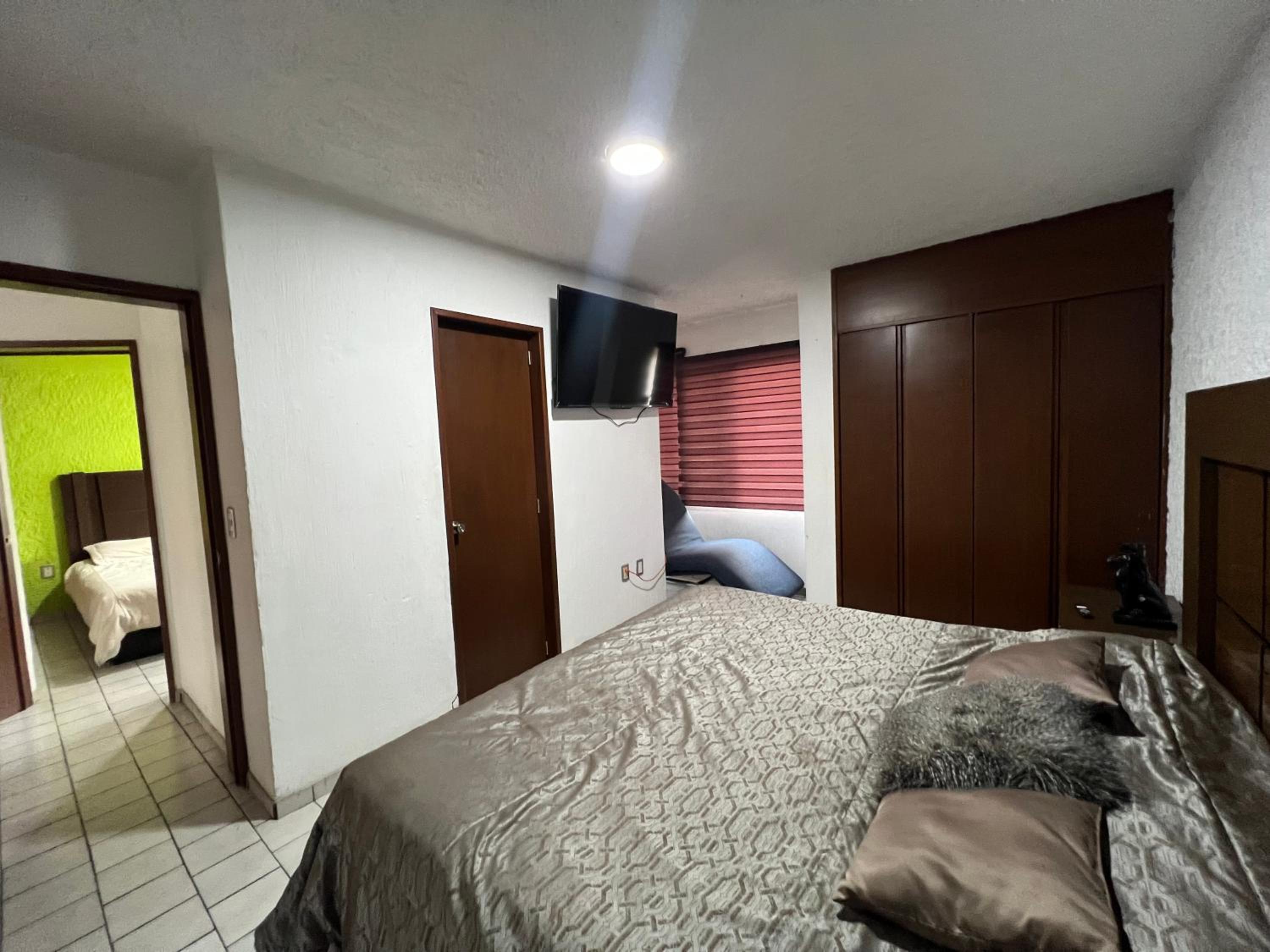 Three-Bedroom House photo 2