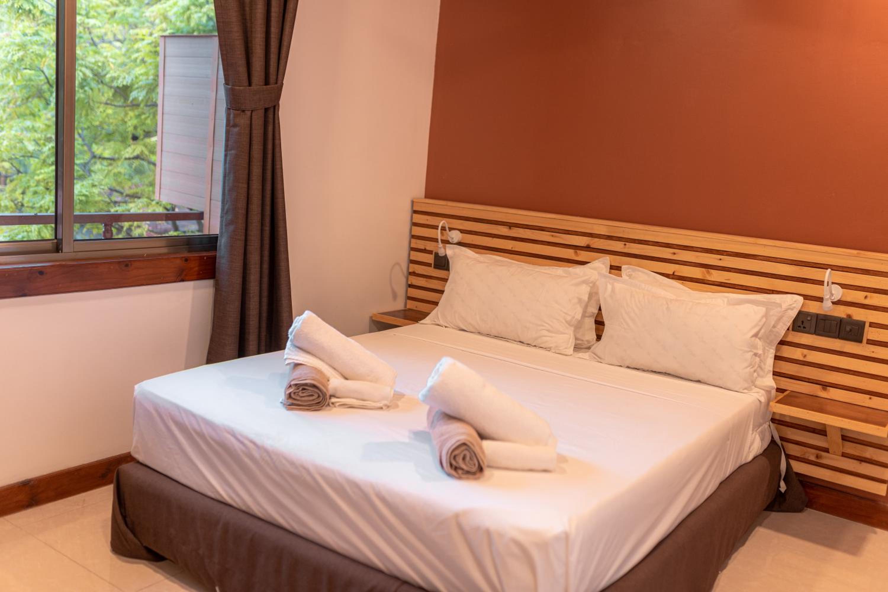 Quadruple Room with Balcony photo 2