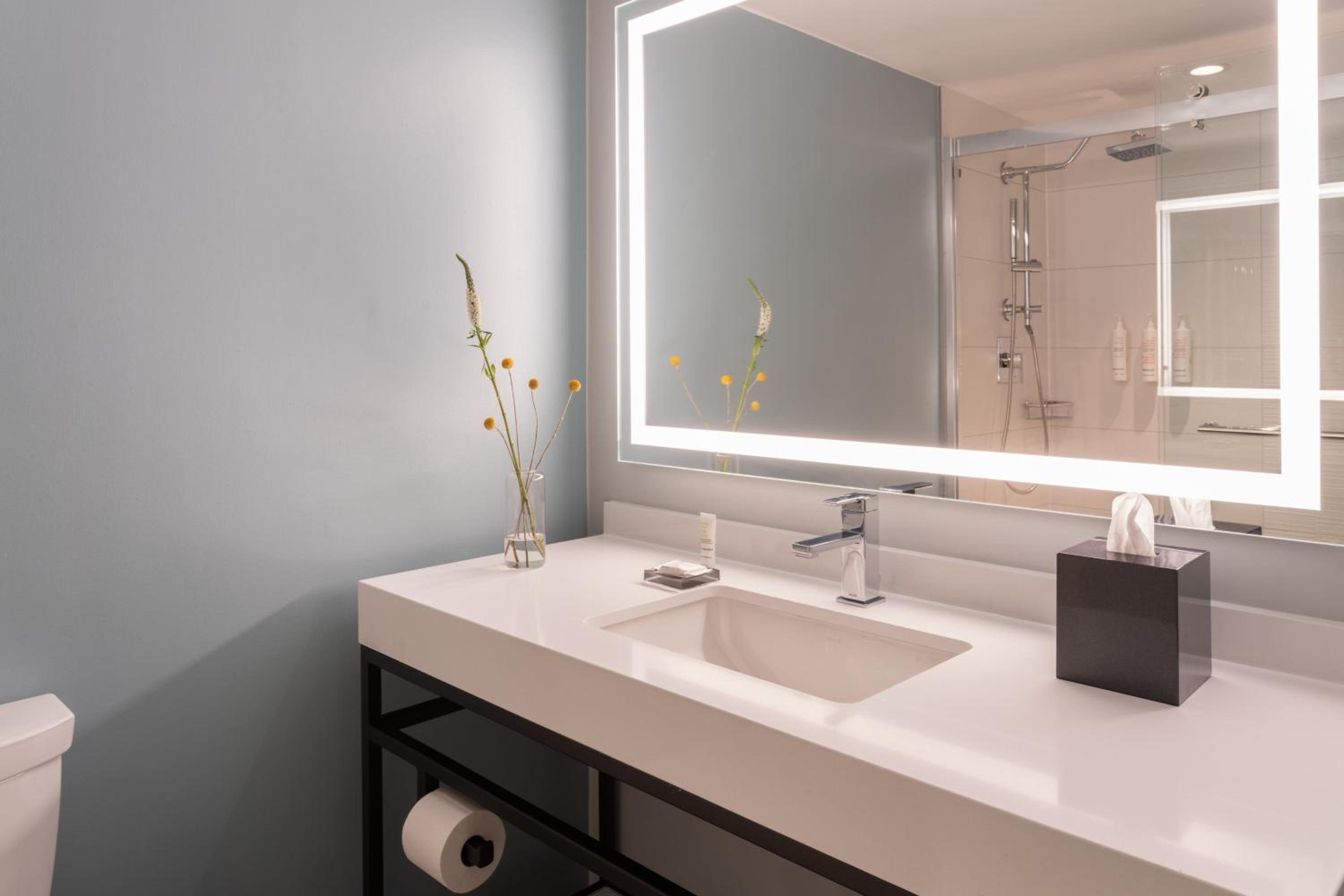 Junior Suite with Two Queen Beds and Bay View