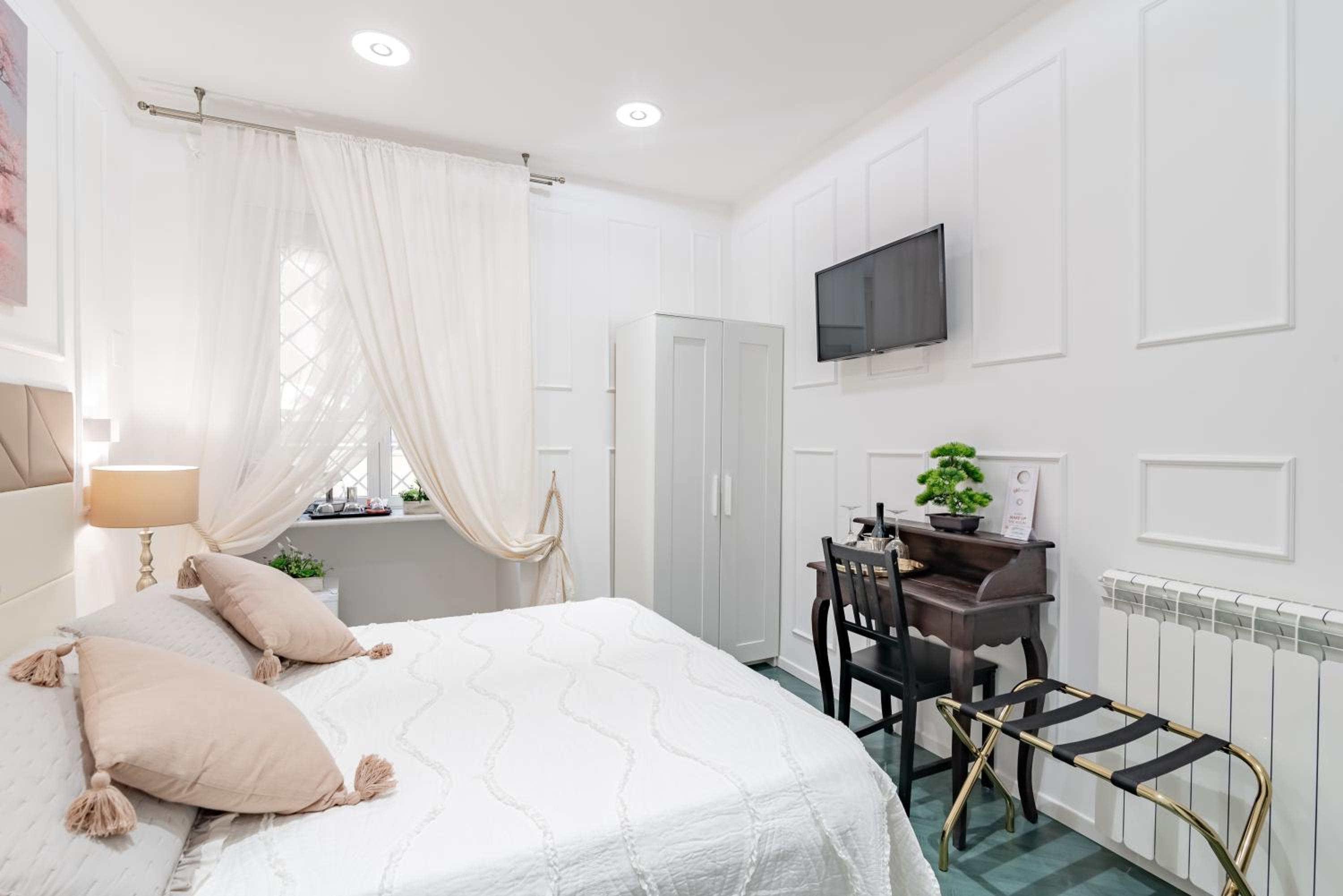 Deluxe Double or Twin Room photo 2