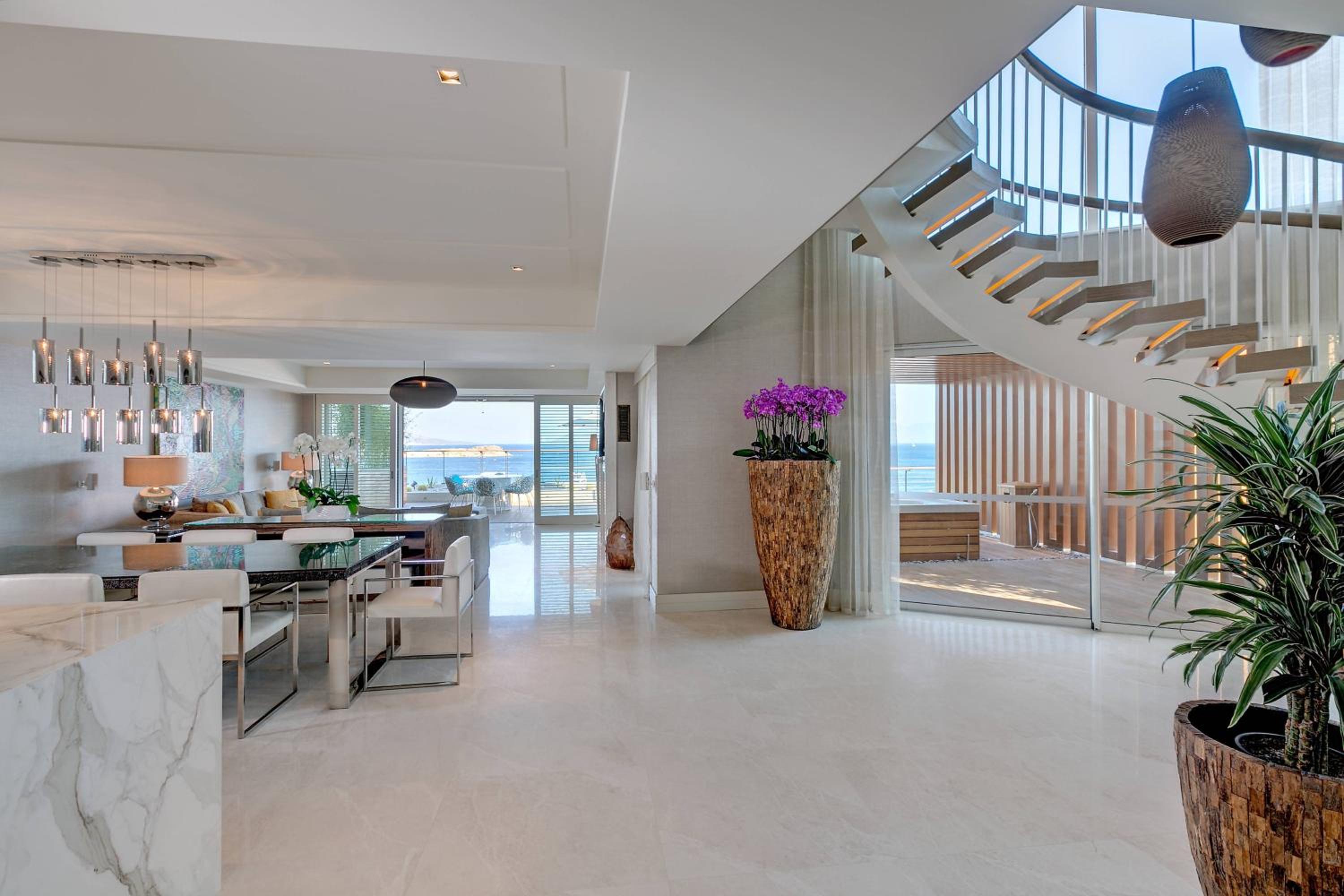 King Villa, 2 Bedroom Villa, Sea view, Whirlpool, Balcony