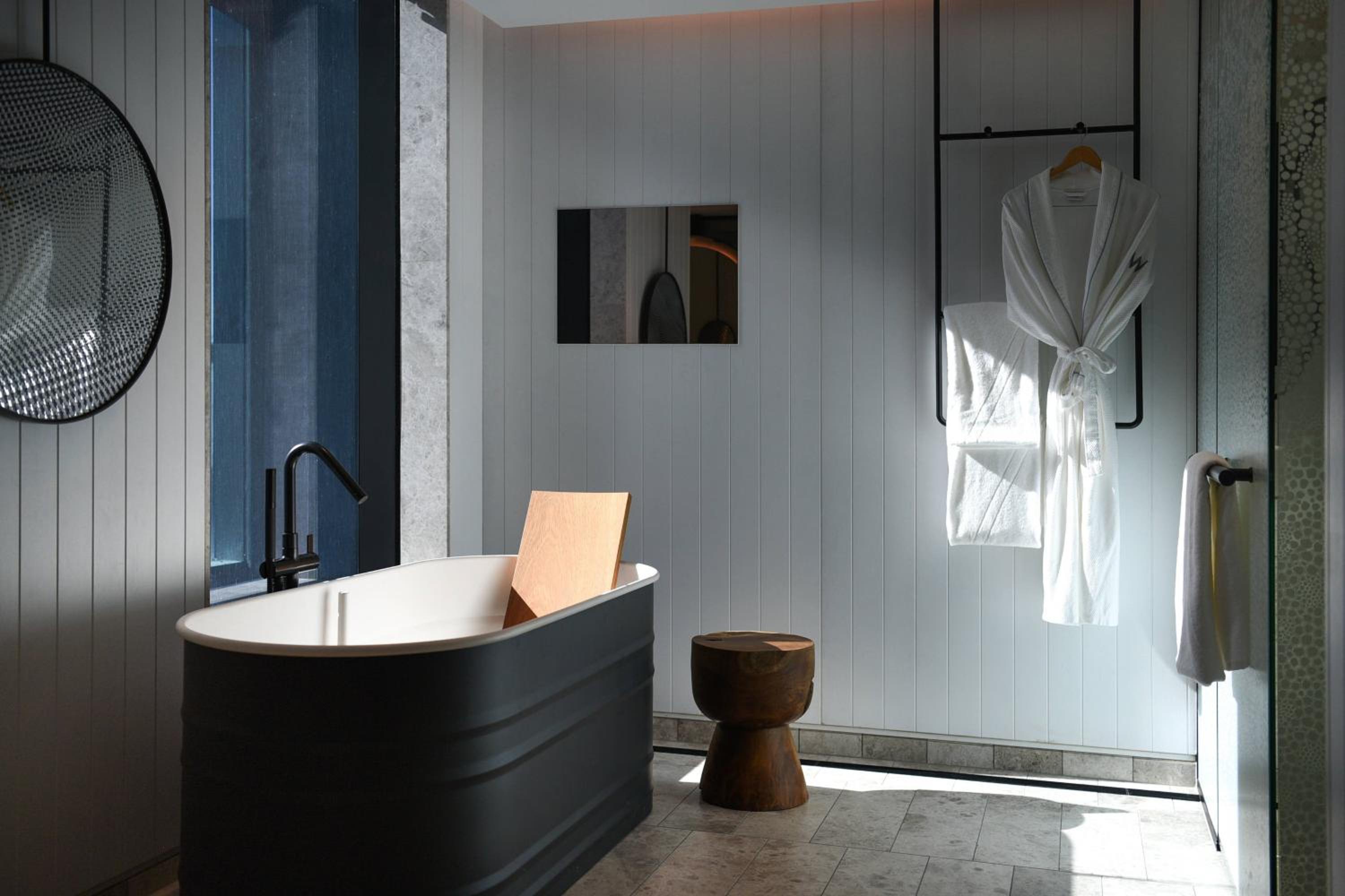King Suite with River View and High Floor – Supreme Suite thumbnail 5