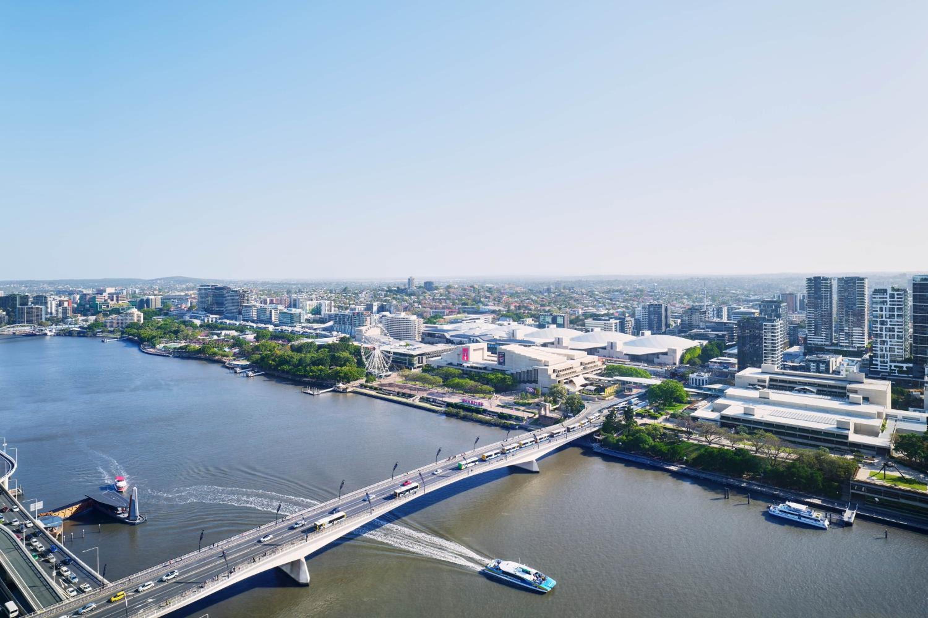 Corner King Room with River View – Premier King