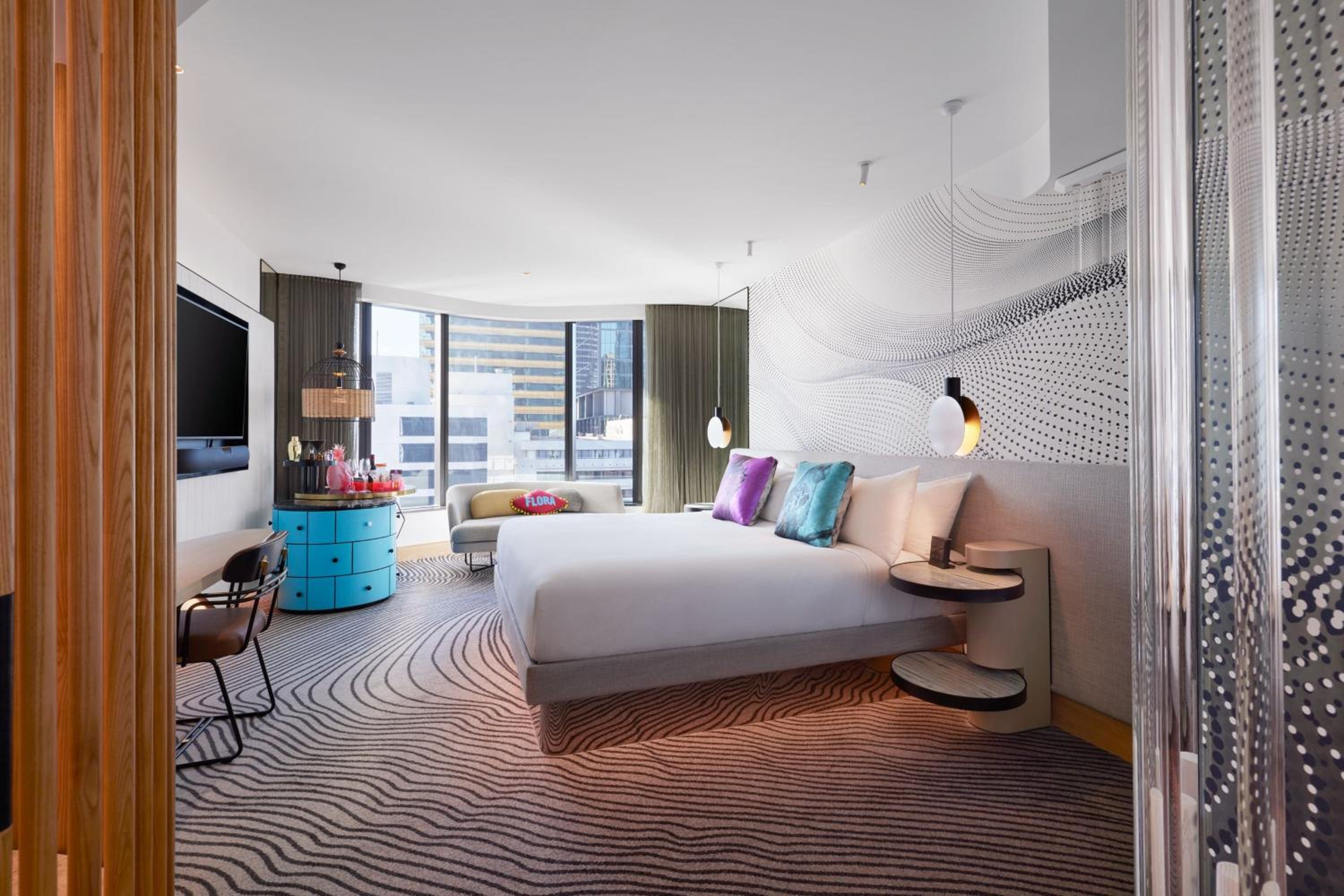 King Room with Partial River View – Standard King