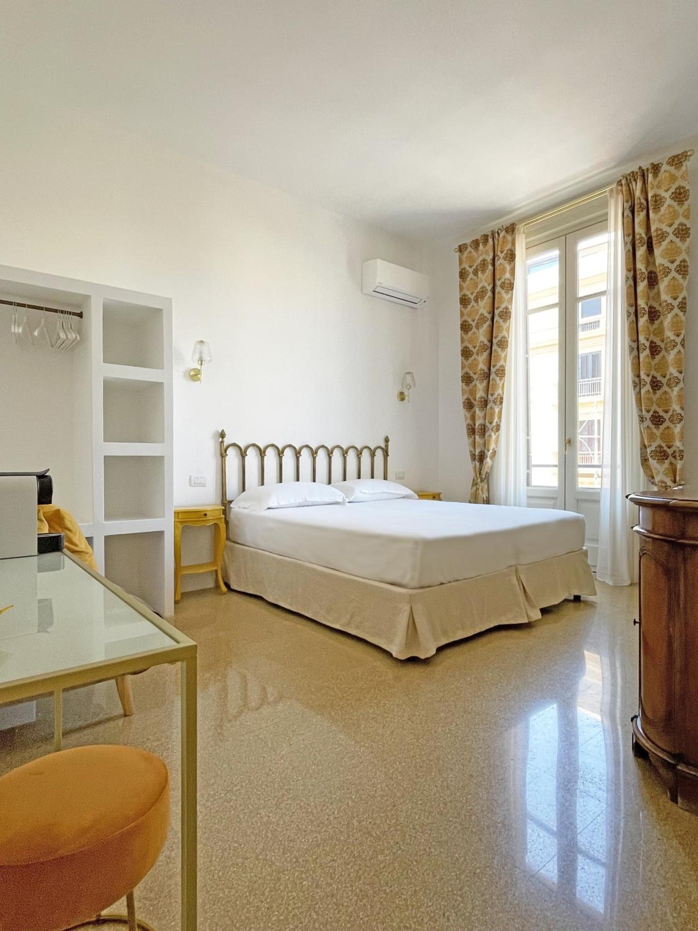 Deluxe Double or Twin Room with Balcony photo 1