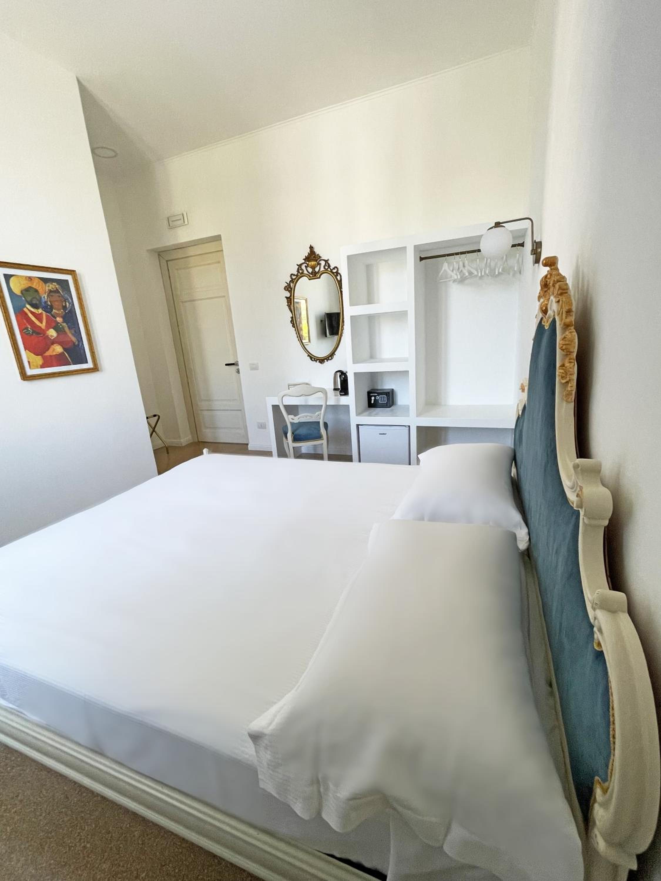 Double Room with Balcony photo 2