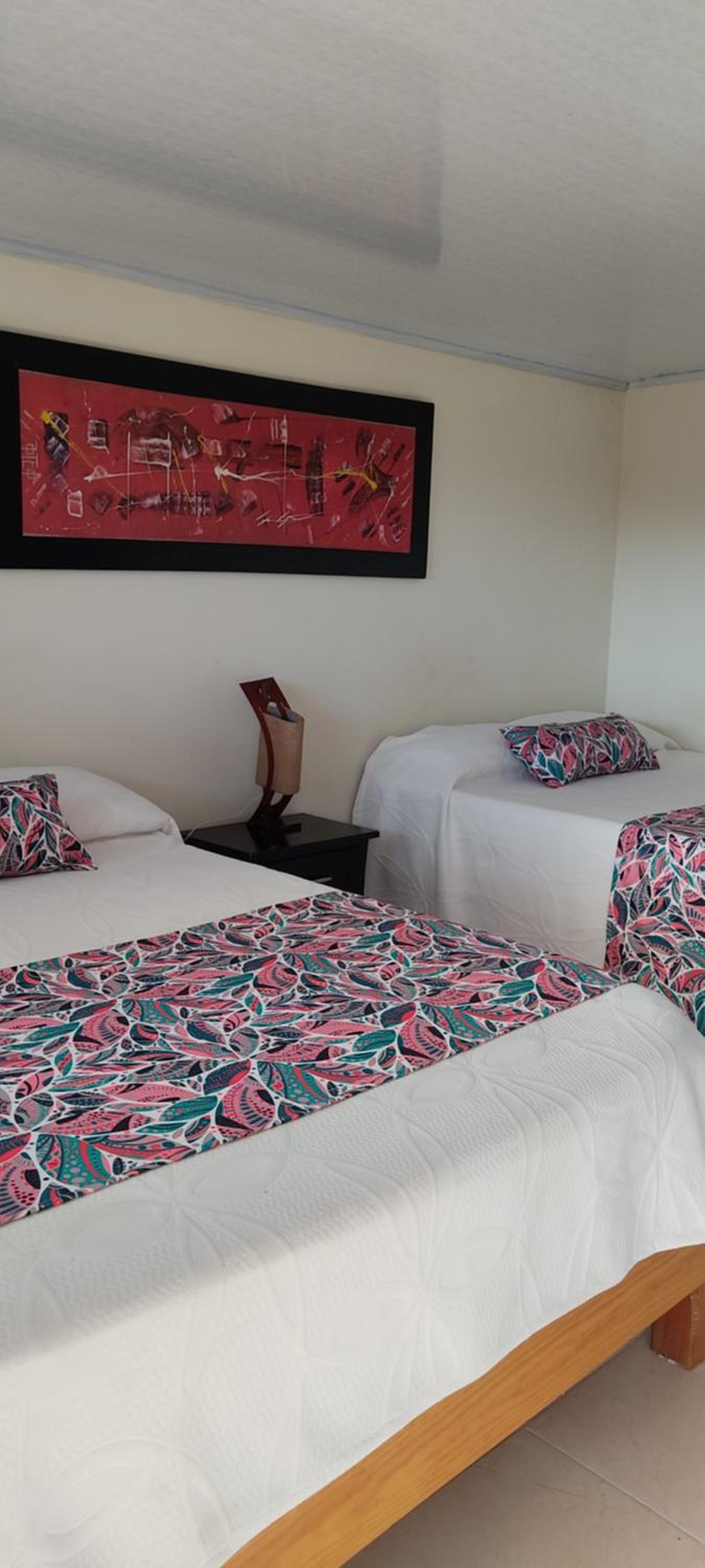 Queen Room with Two Queen Beds photo 1