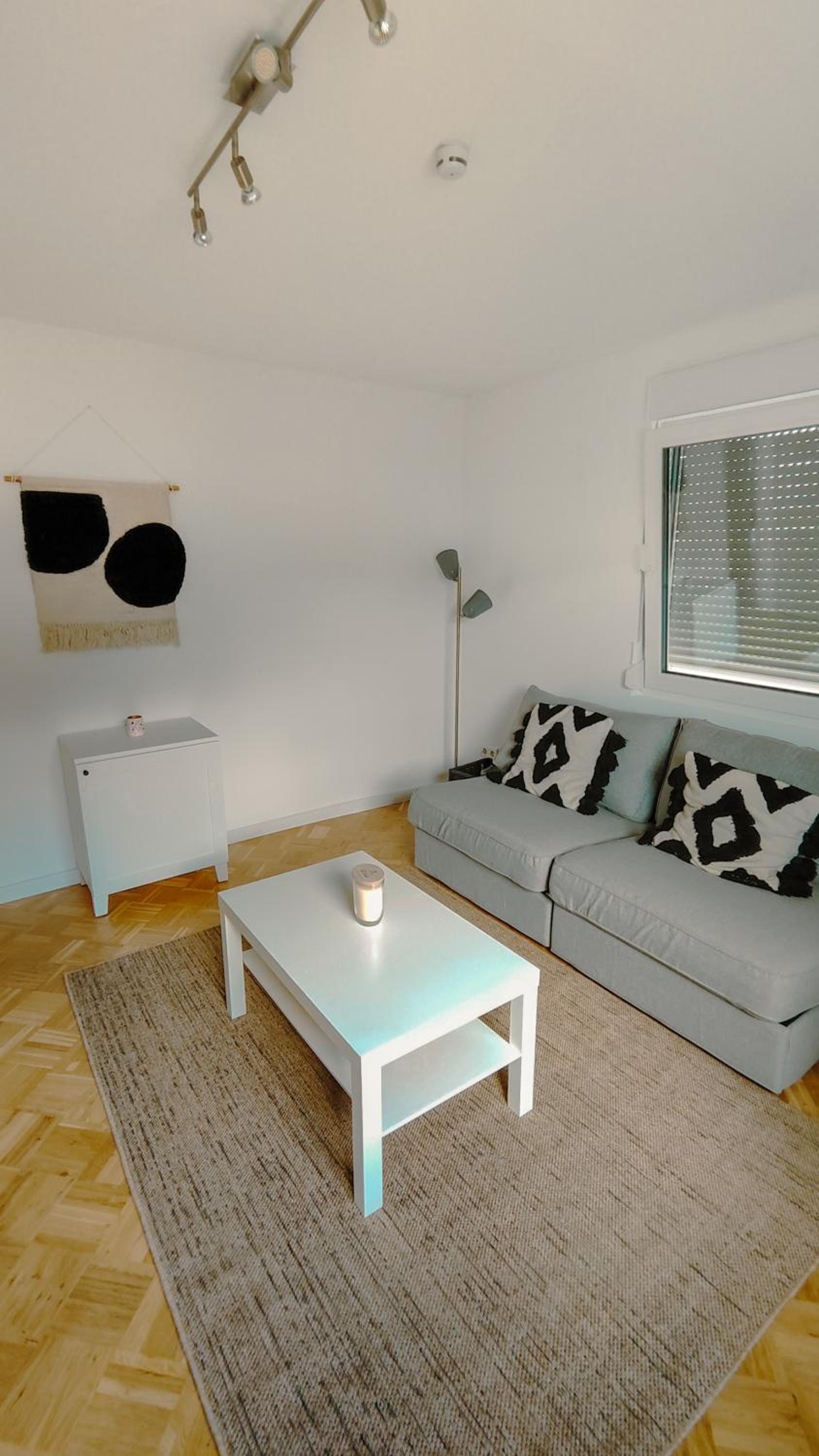 One-Bedroom Apartment photo 3