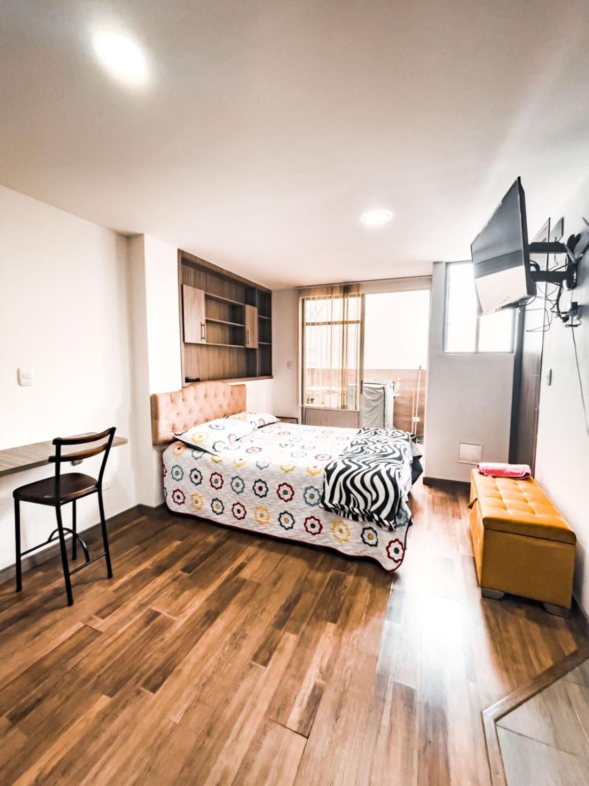 One-Bedroom Apartment photo 3