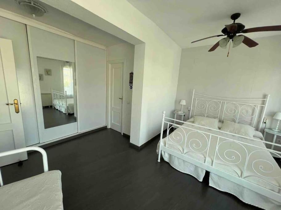 Casa de cuatro habitaciones