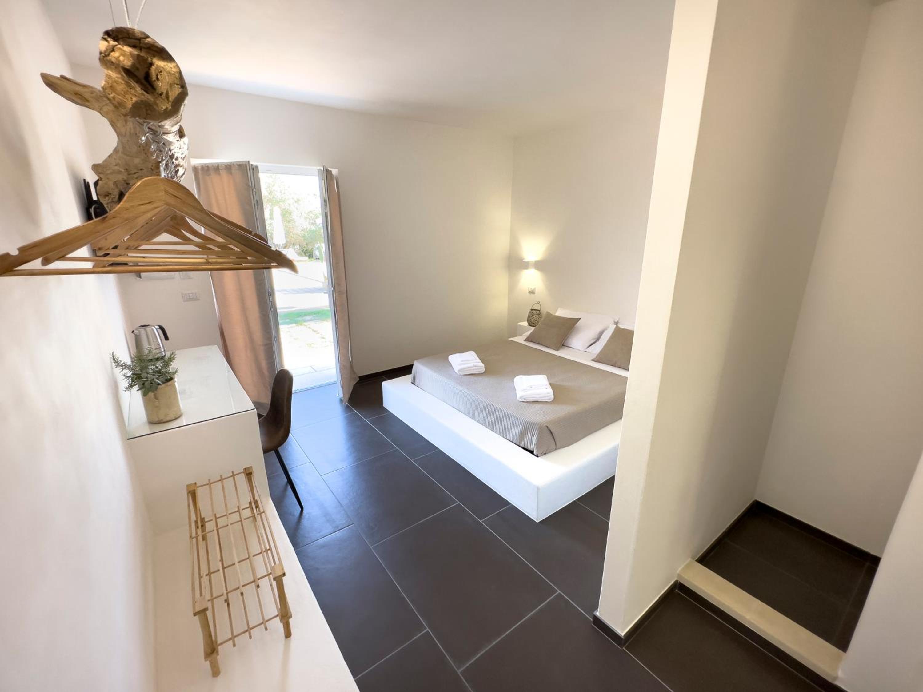 Double Room - Photo 3
