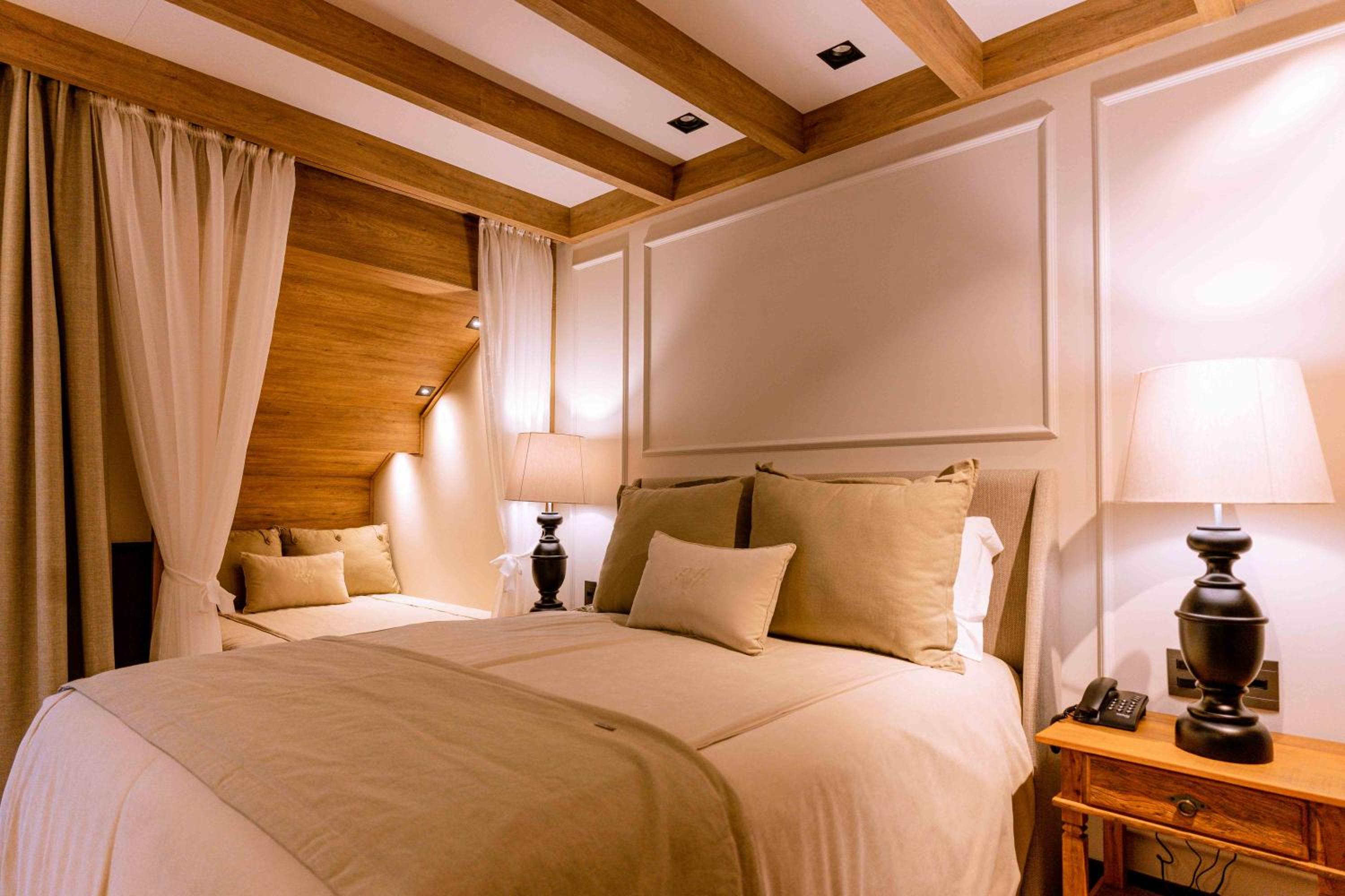 Junior Suite thumbnail 6