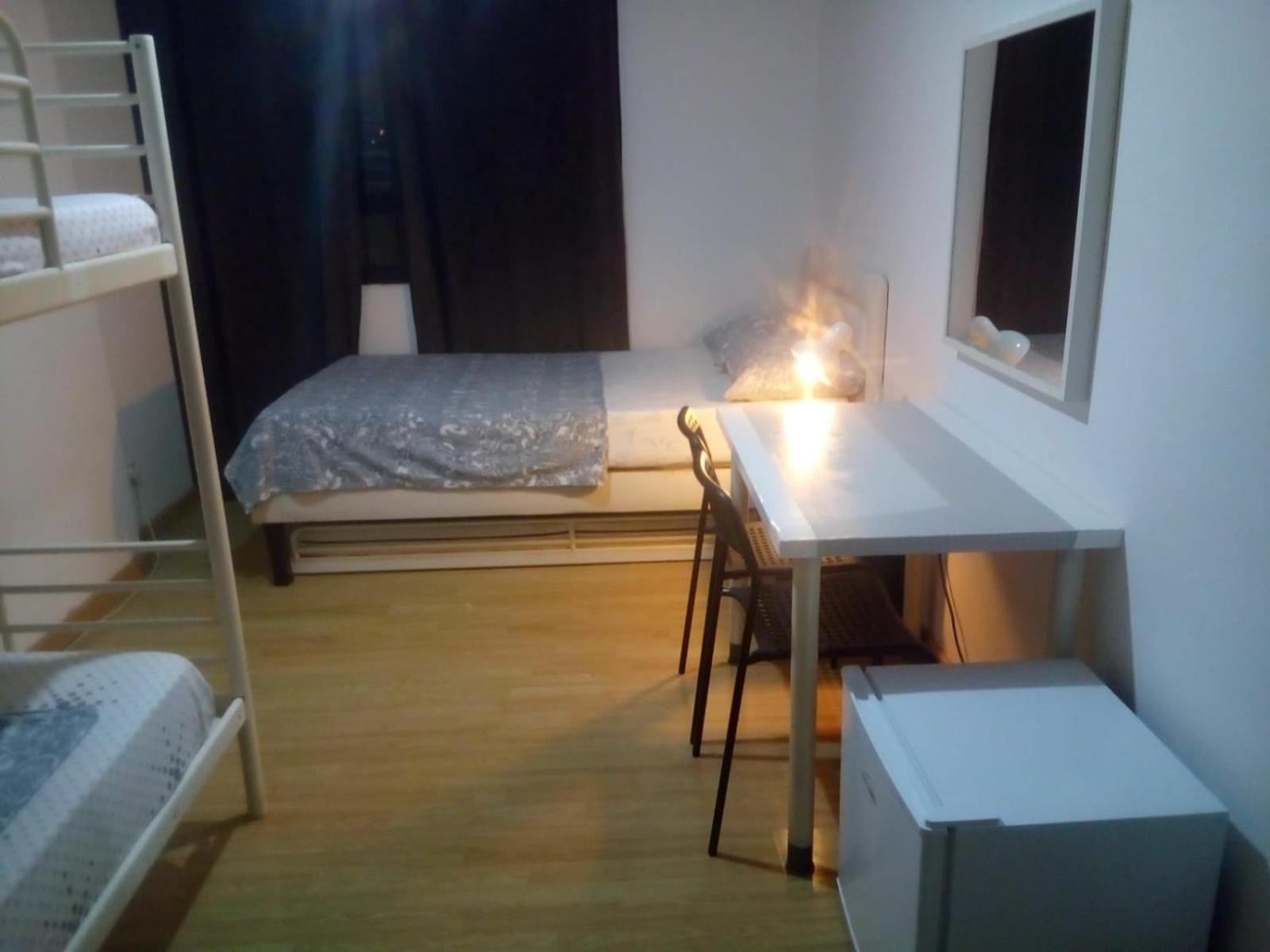 Economy Triple Room photo 1