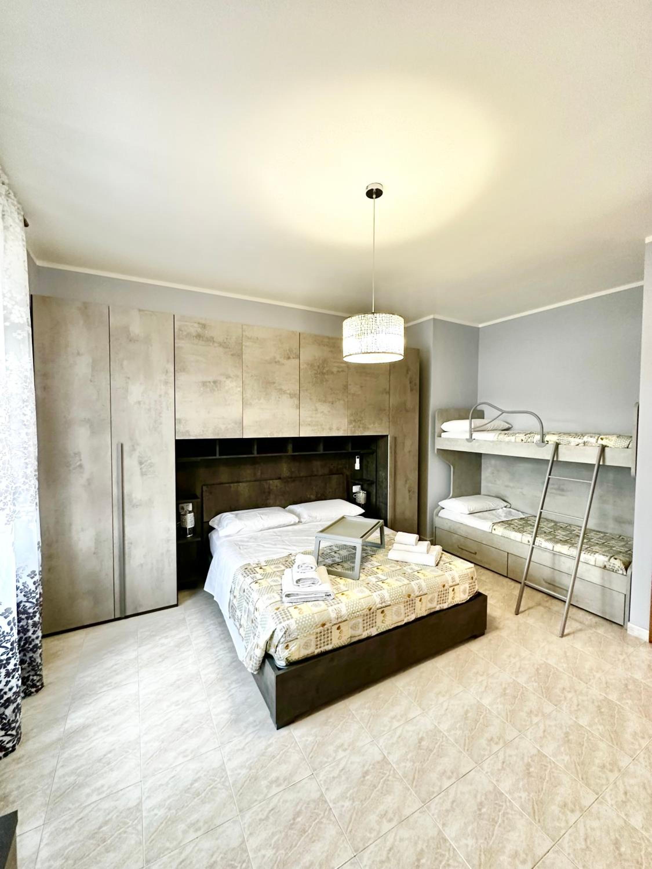 Two-Bedroom House photo 2