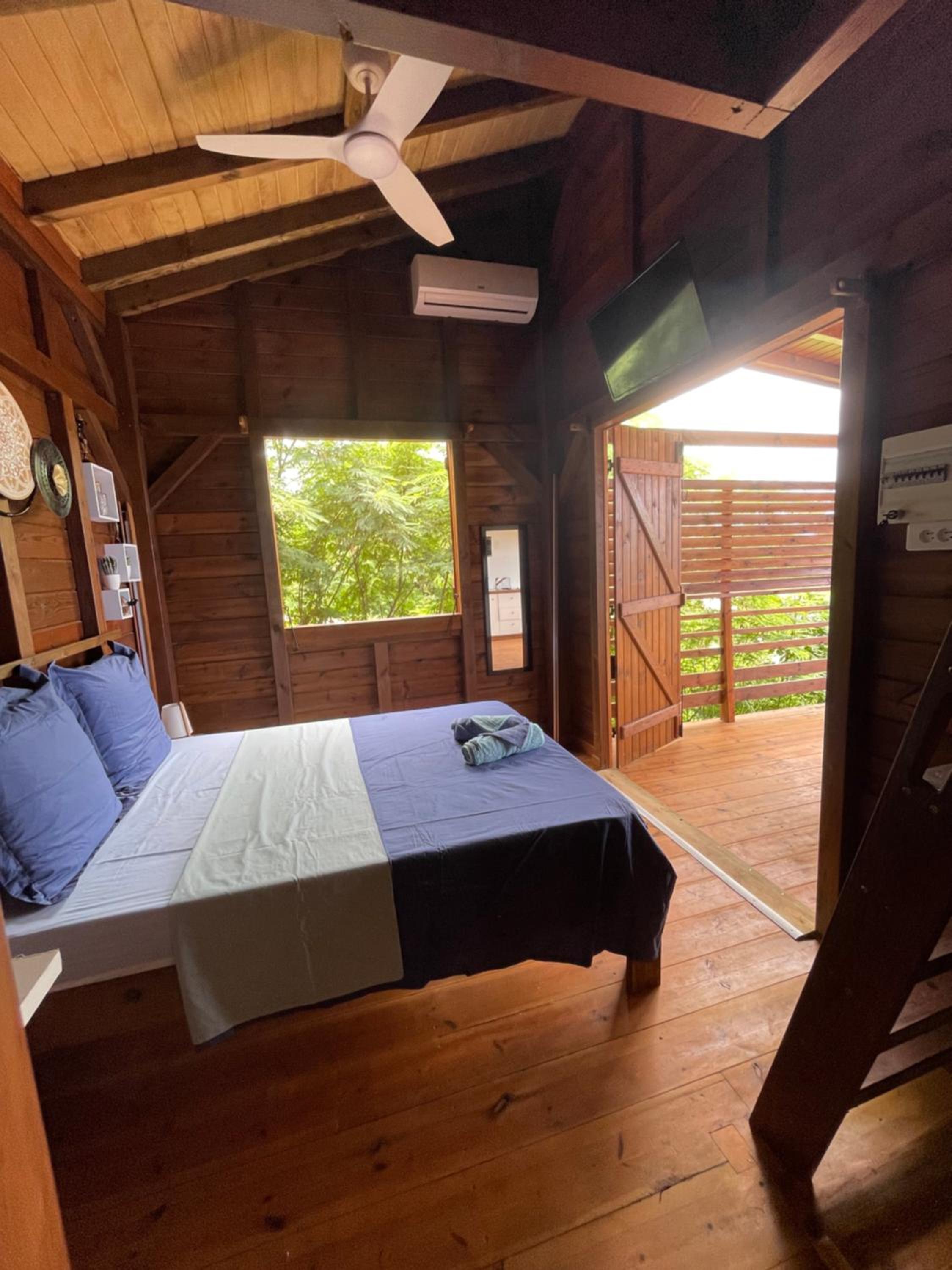 One-Bedroom House photo 2