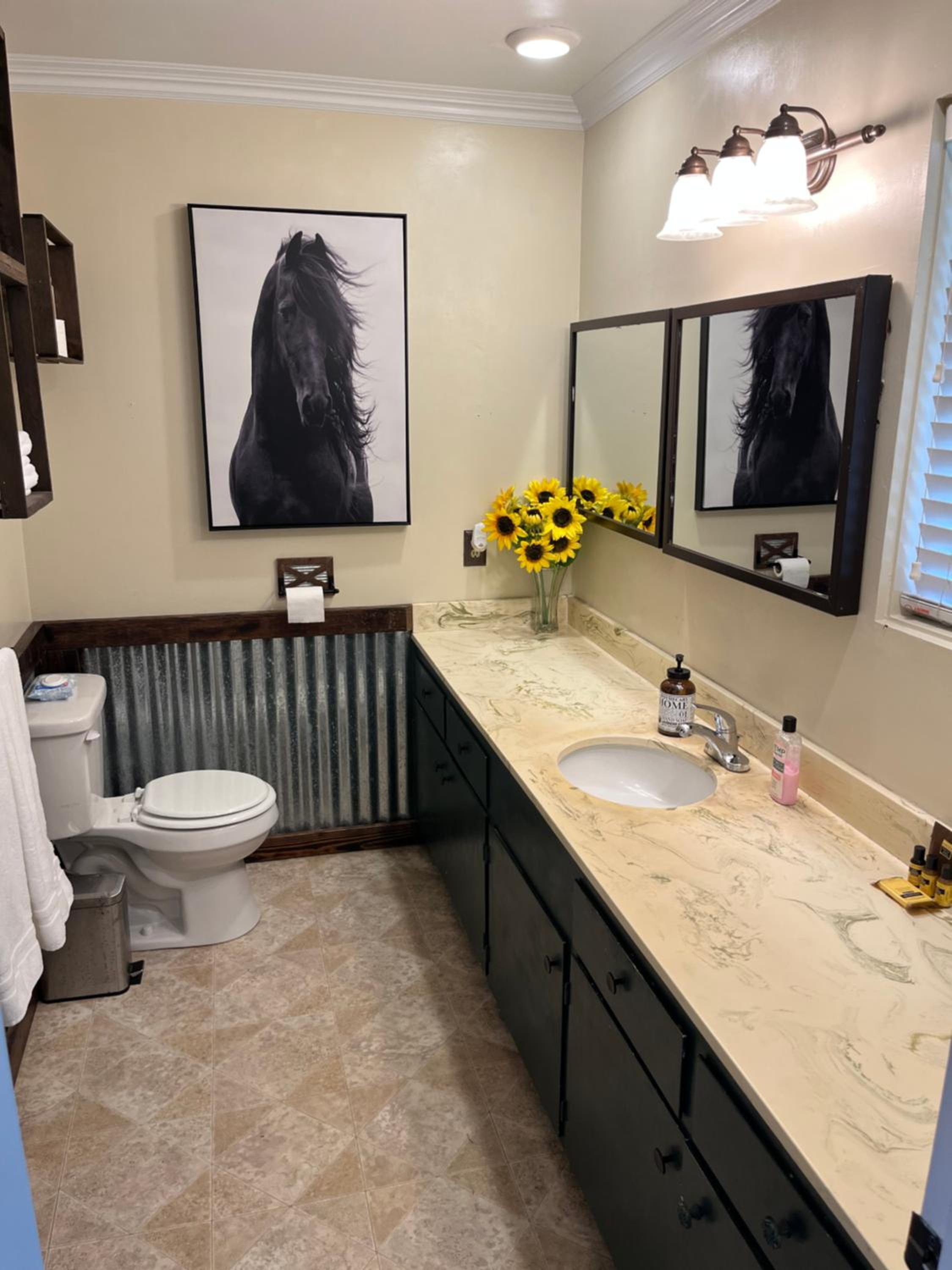 Three-Bedroom House photo 2
