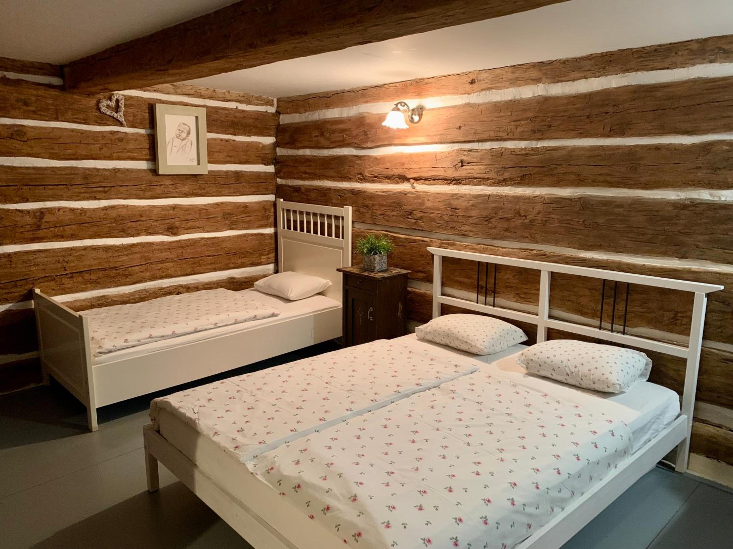 Three-Bedroom House photo 2