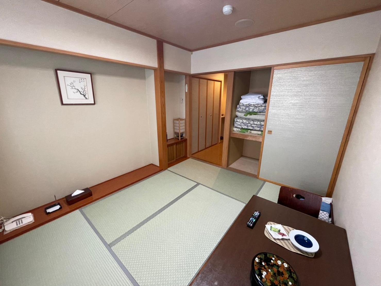 Small Single Room photo 1
