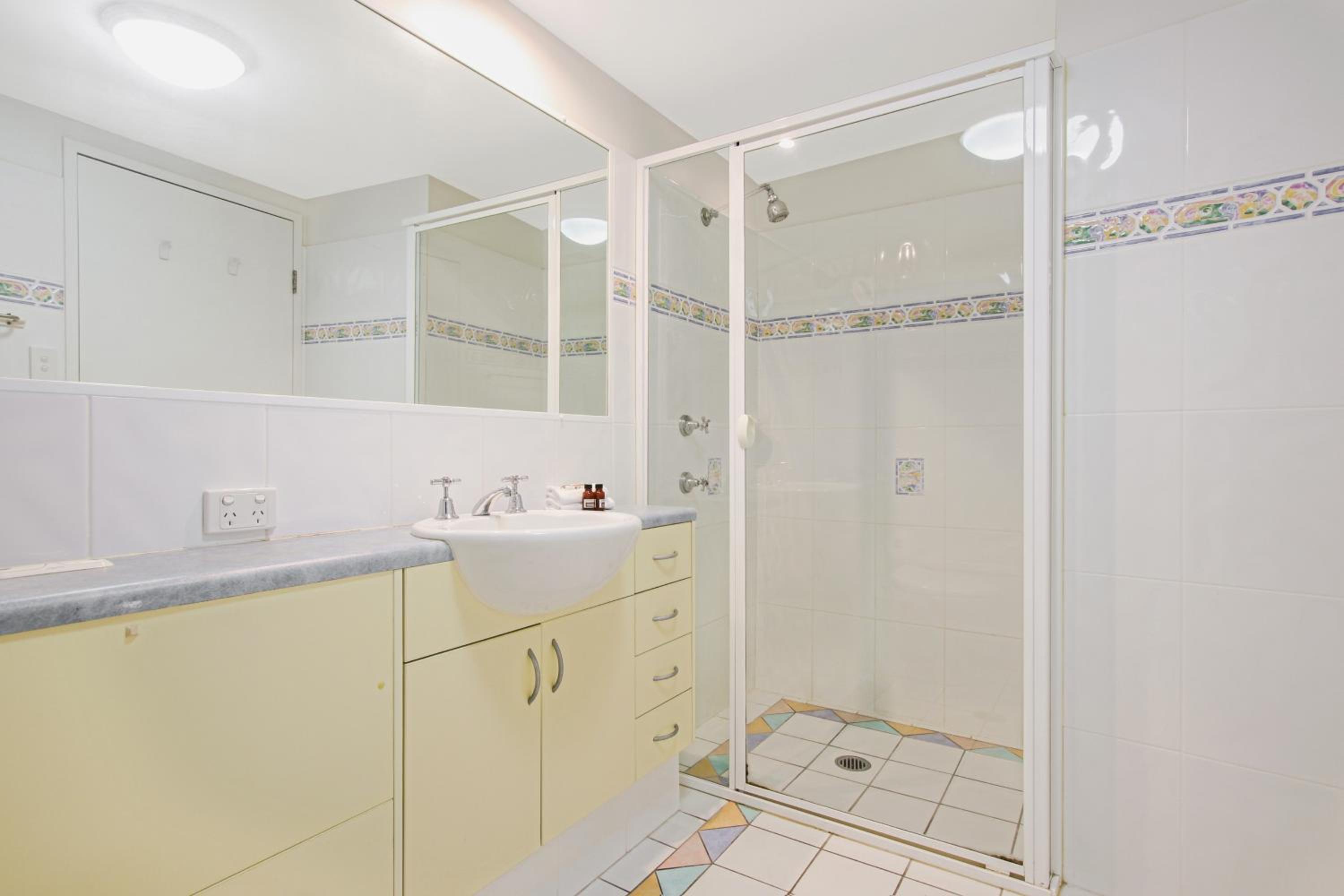 Two-Bedroom Apartment with Resort View photo 2
