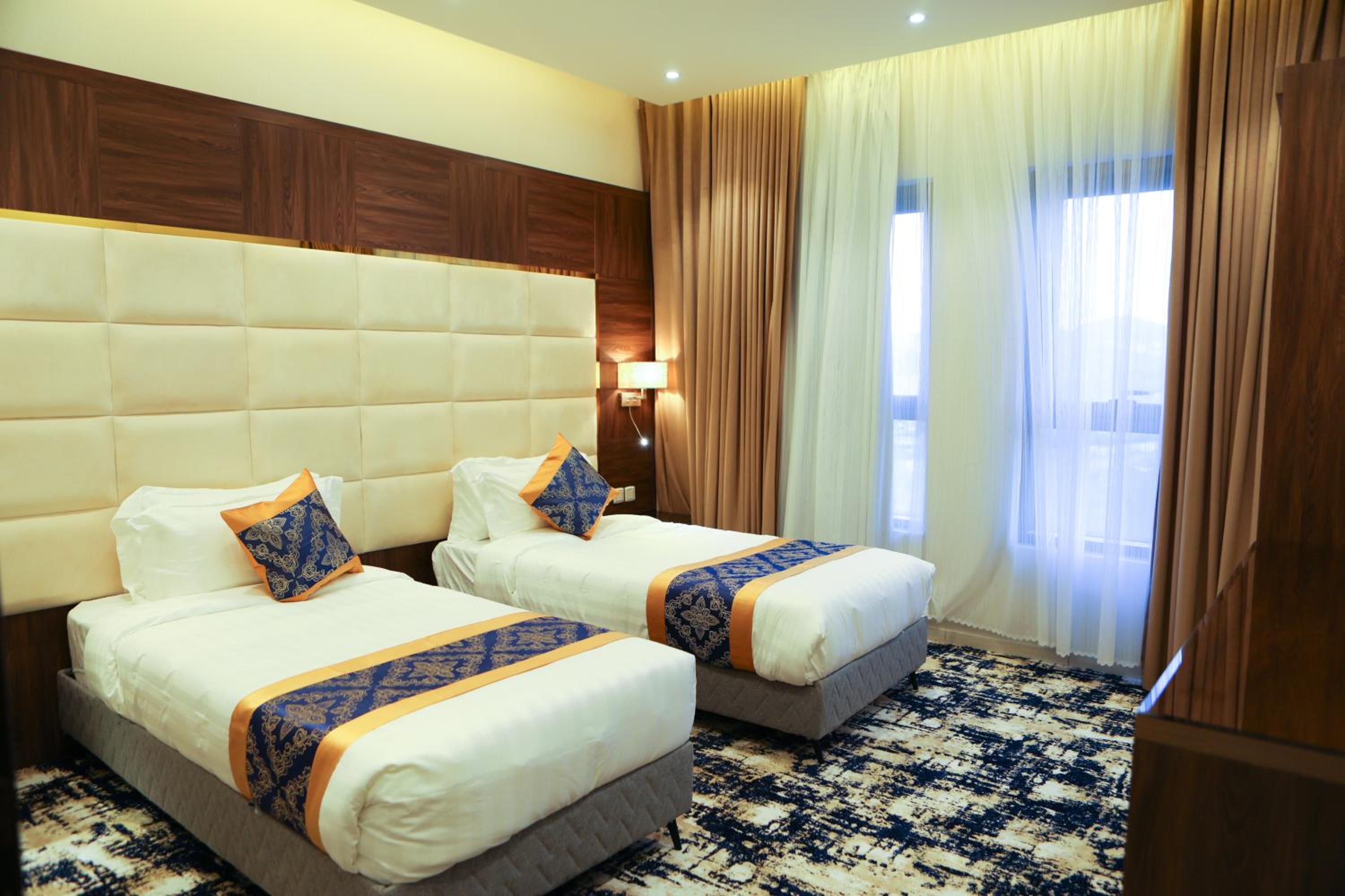 Three-Bedroom Suite photo 3