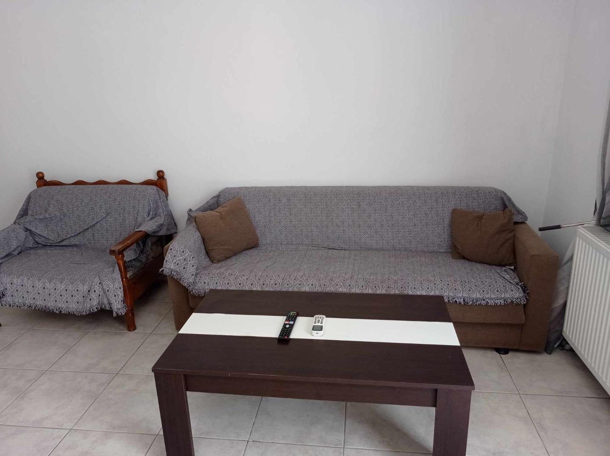 One-Bedroom Apartment photo 3