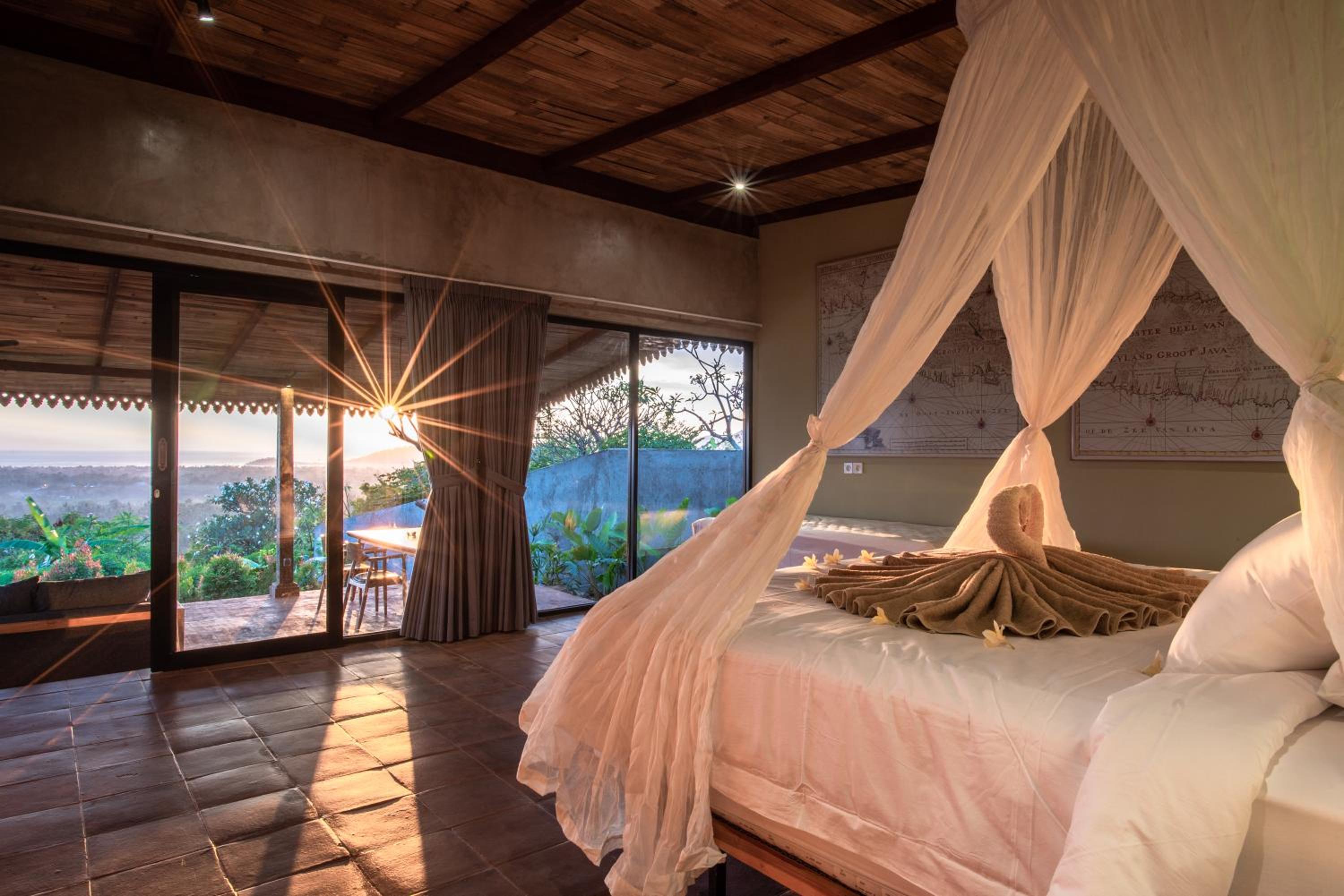 Two-Bedroom Villa to Kesambi Villa