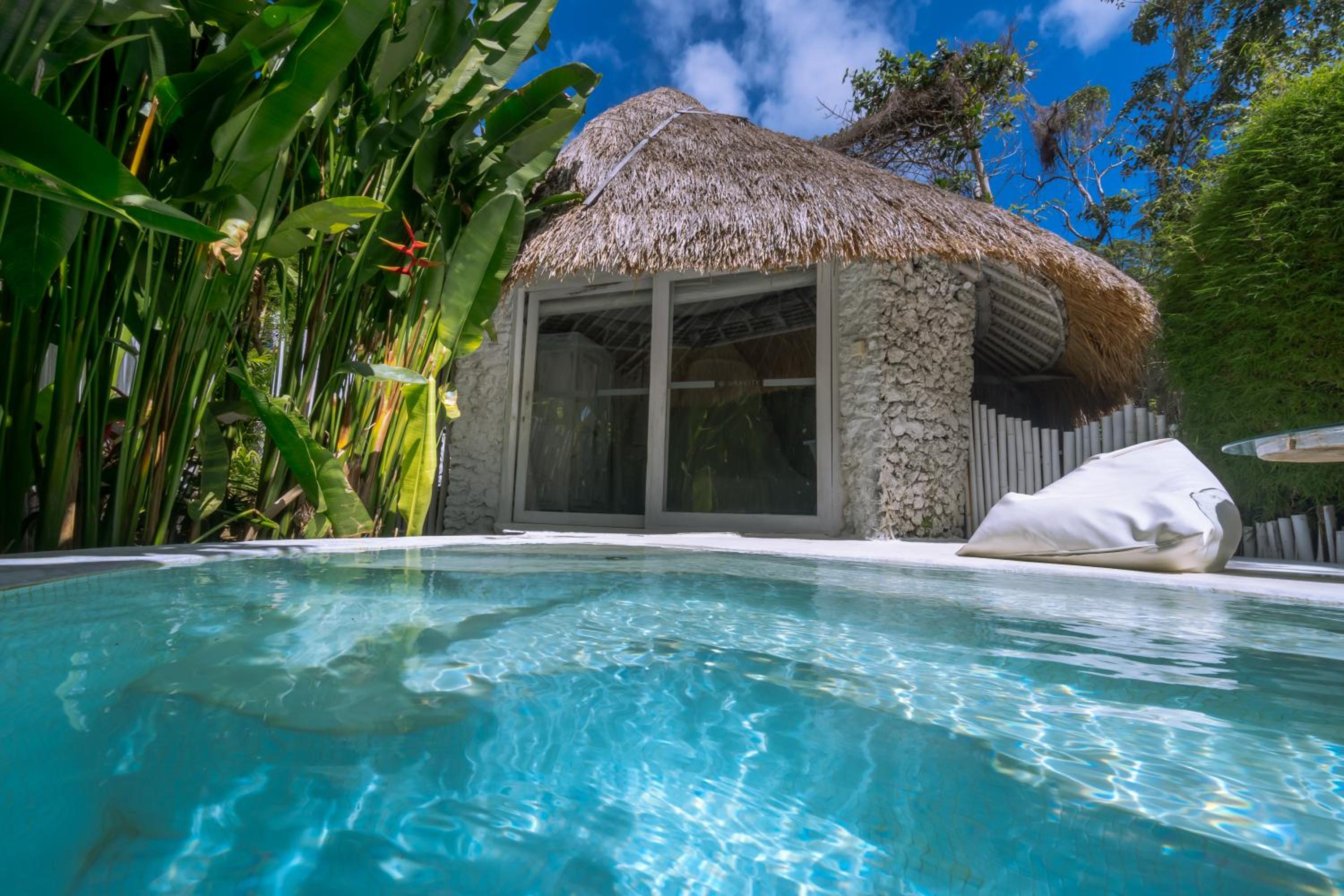 Bungalow with Private Pool photo 3