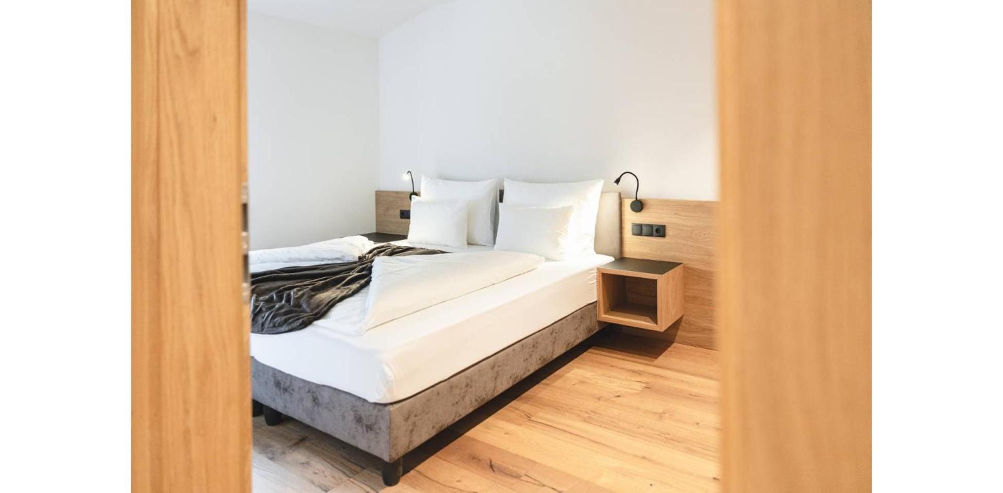 Two-Bedroom Suite - Photo 3