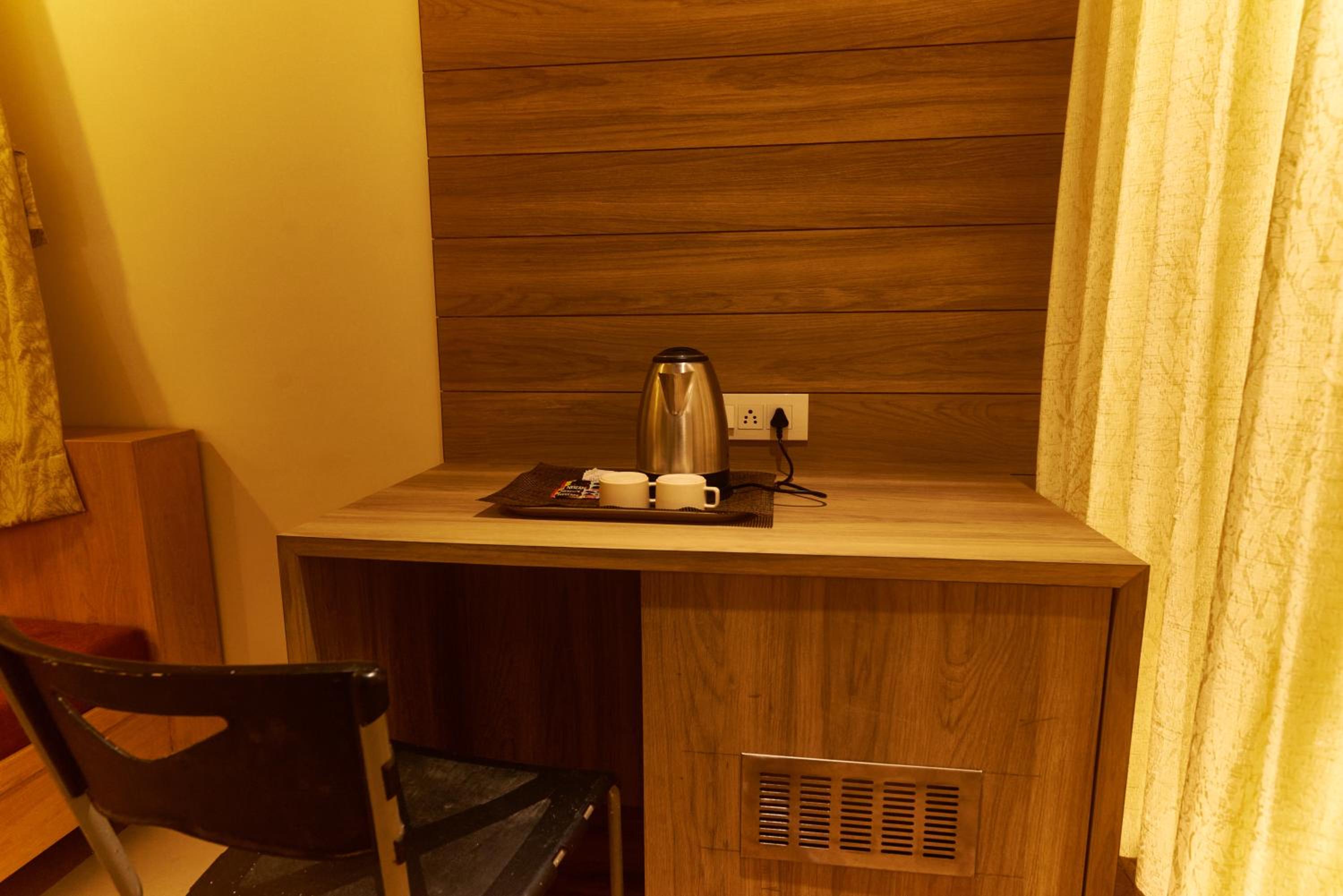 Suite - Photo 7